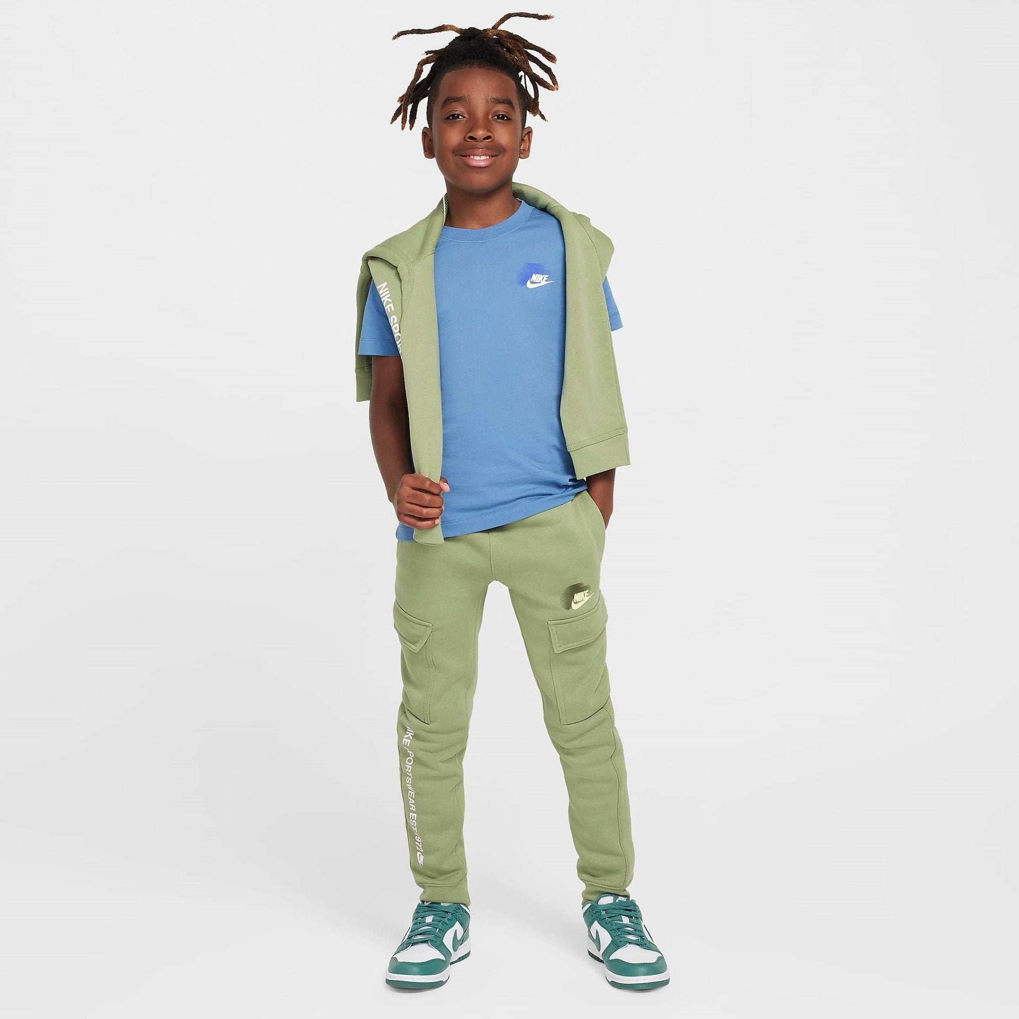 Детска тениска Nike Standard Issue Graphic Tee - Airhouse