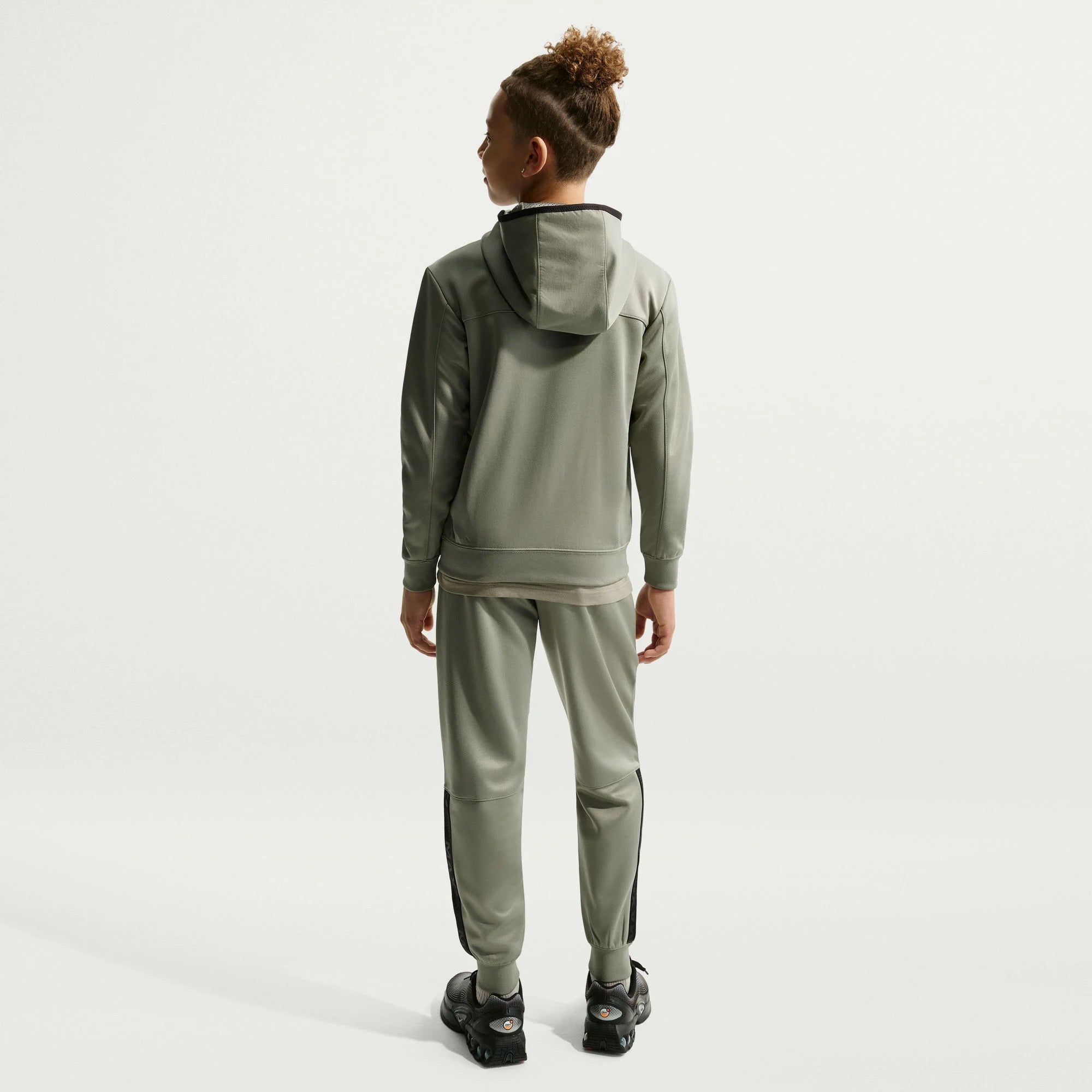 Детски джогър Nike Sportswear Air Max Jogger IO1155-320 модел отзад
