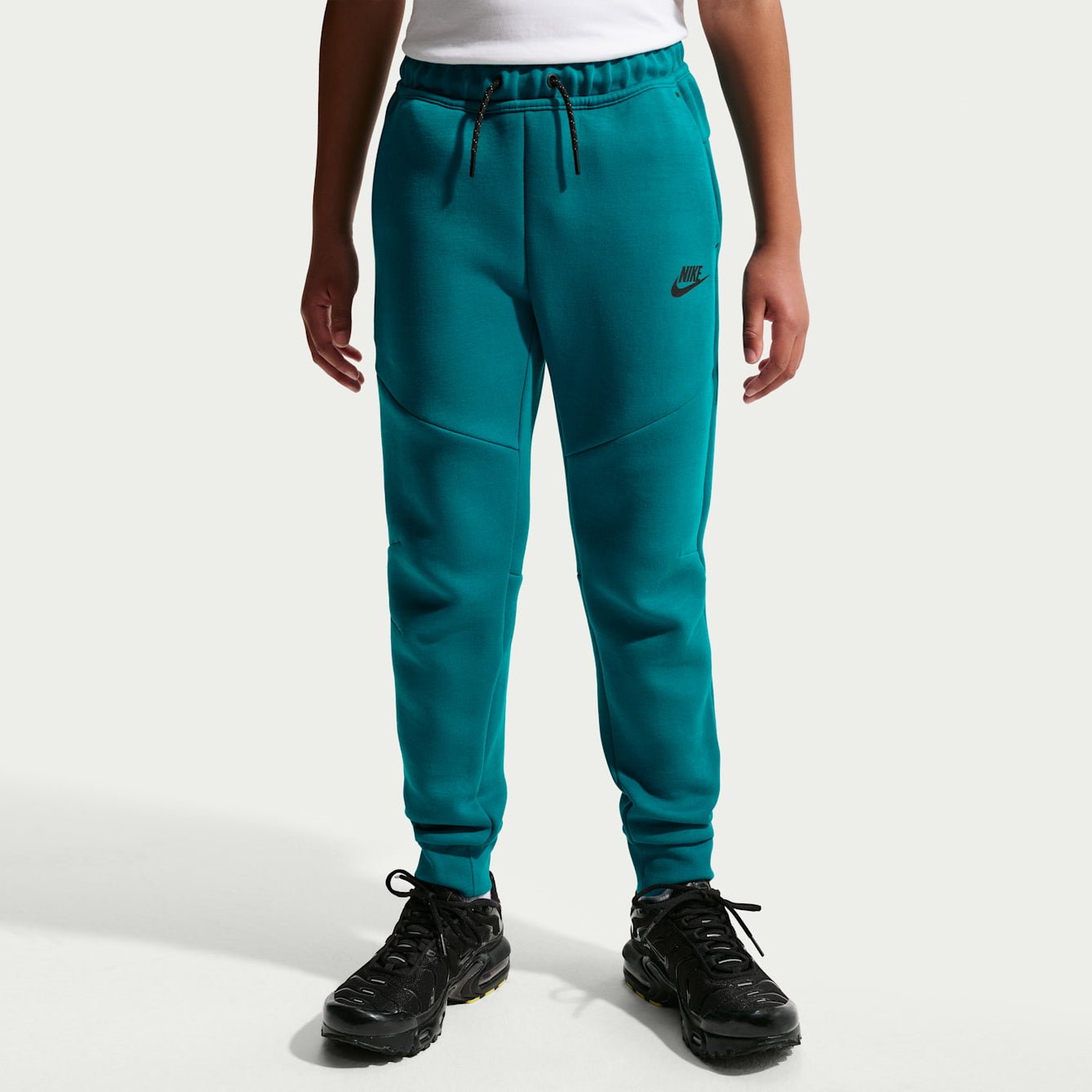Детски джогър Nike Sportswear Tech Fleece Jogger - HV5869-372 отпред