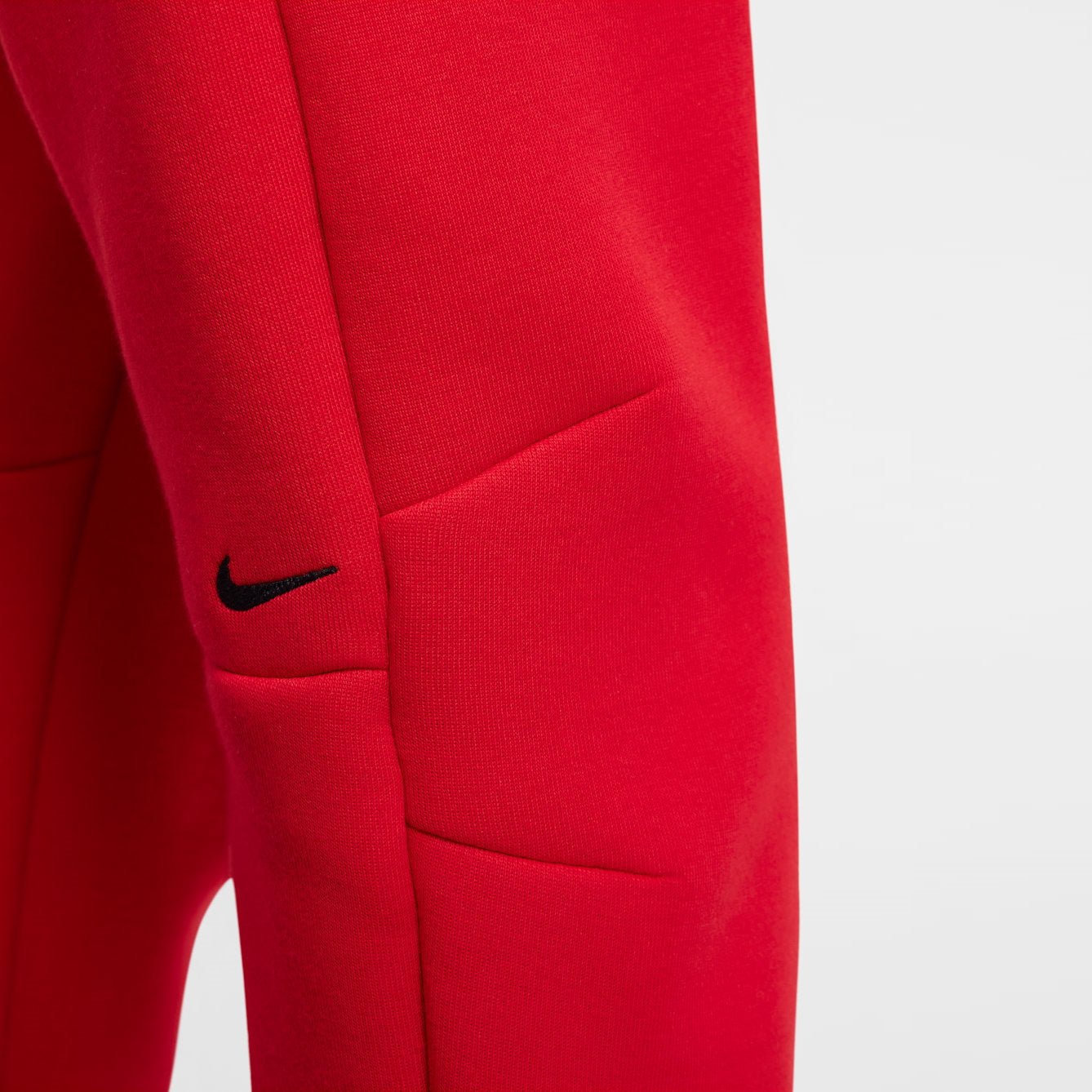 Детски джогър Nike Sportswear Tech Fleece Joggers - HV5869-657 детайл лого