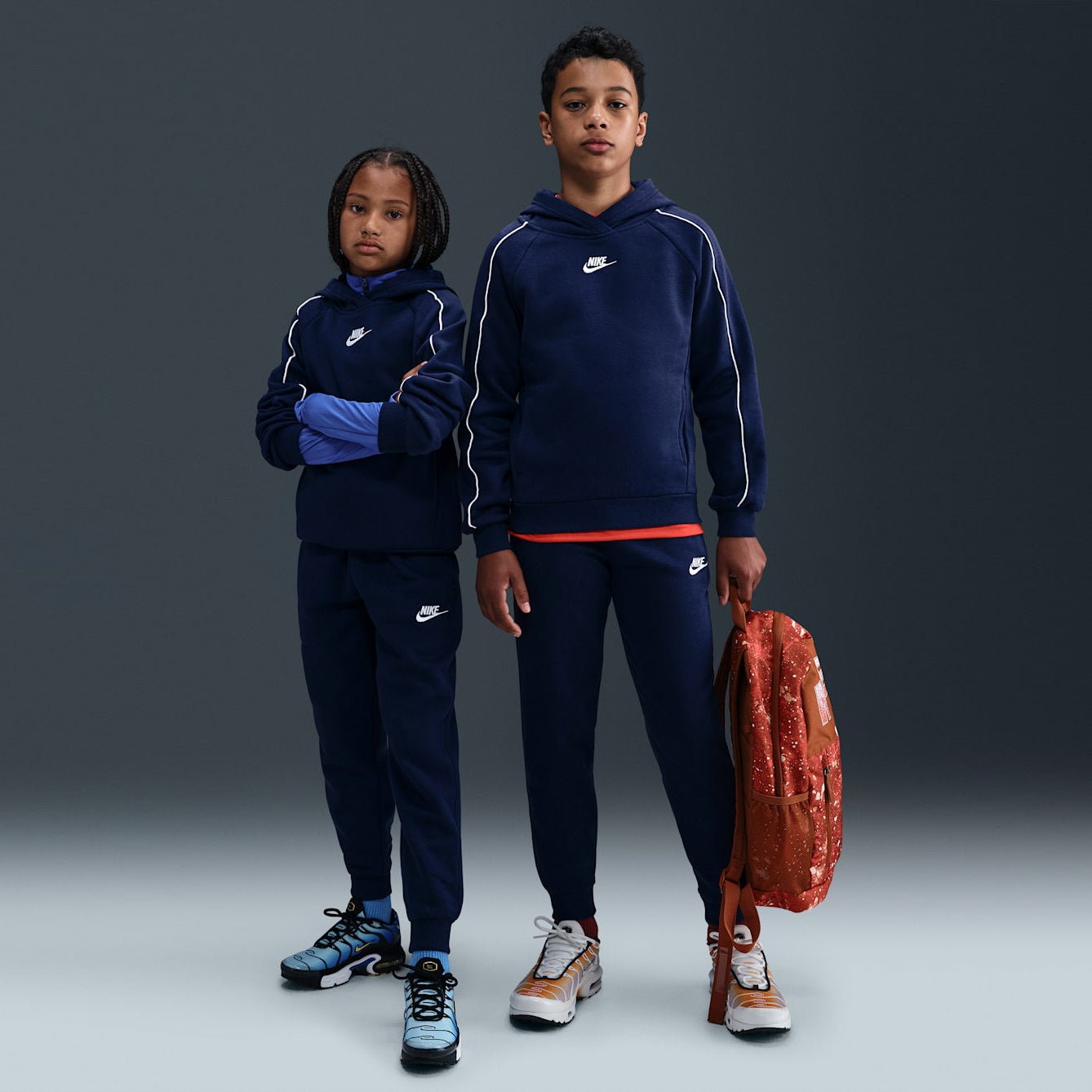 Детски екип Nike Sportswear Club Fleece Hooded Tracksuit - HQ9318-410
