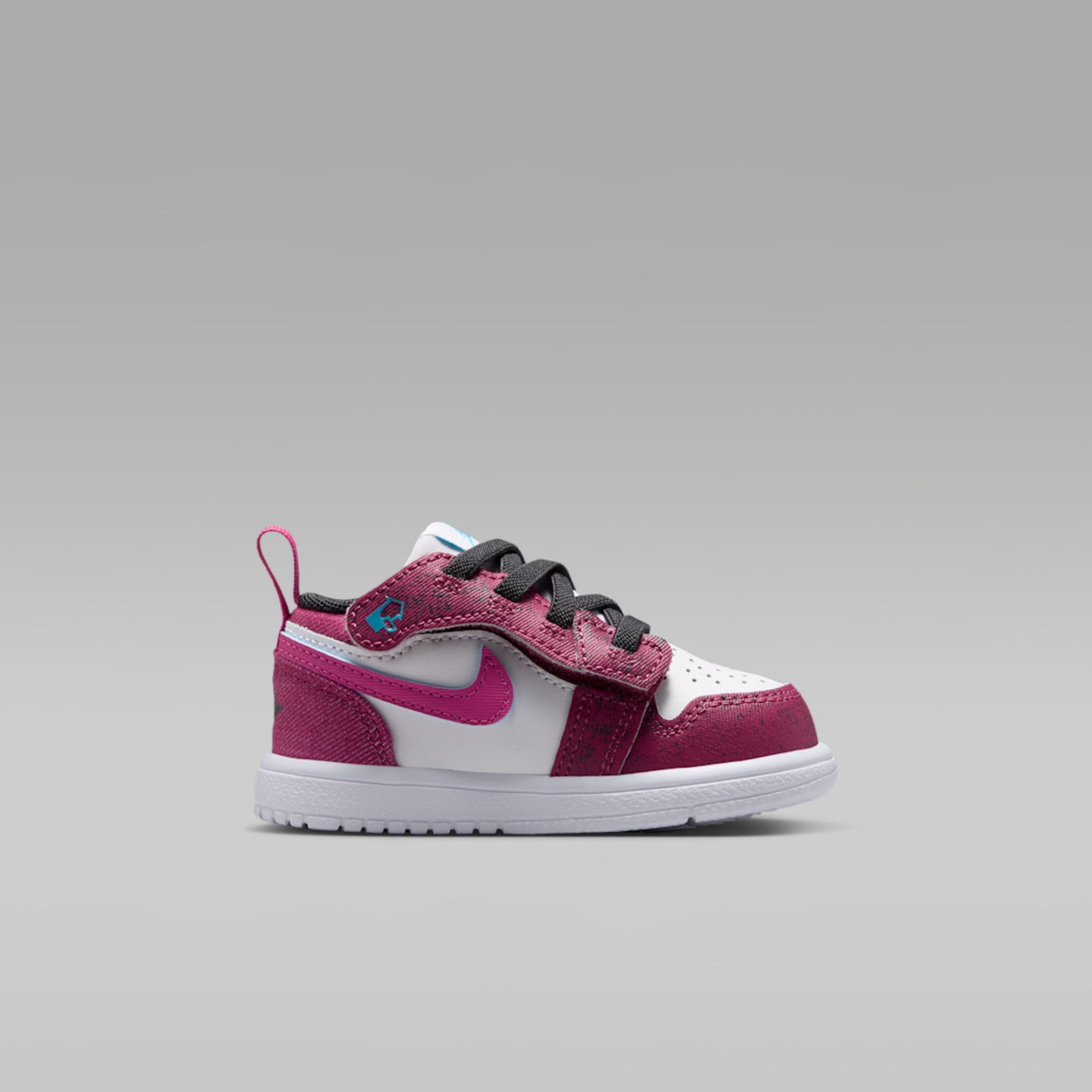 Детски кецове Jordan 1 Low Alt SE (TD) - IO2061-602 отстрани