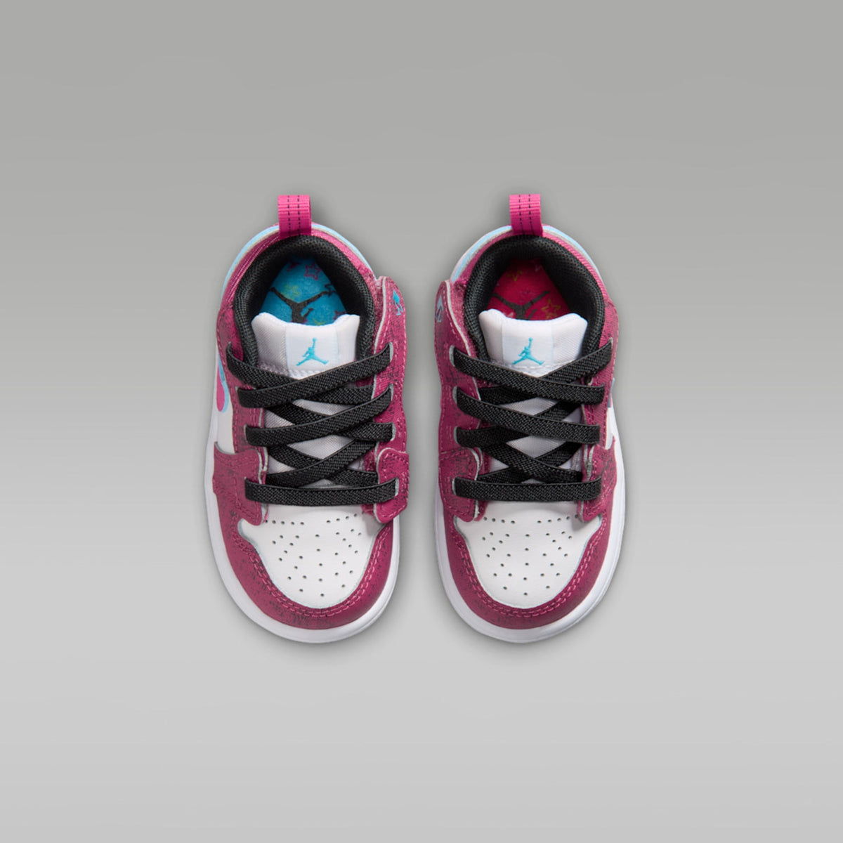 Детски кецове Jordan 1 Low Alt SE (TD) - IO2061-602 отгоре