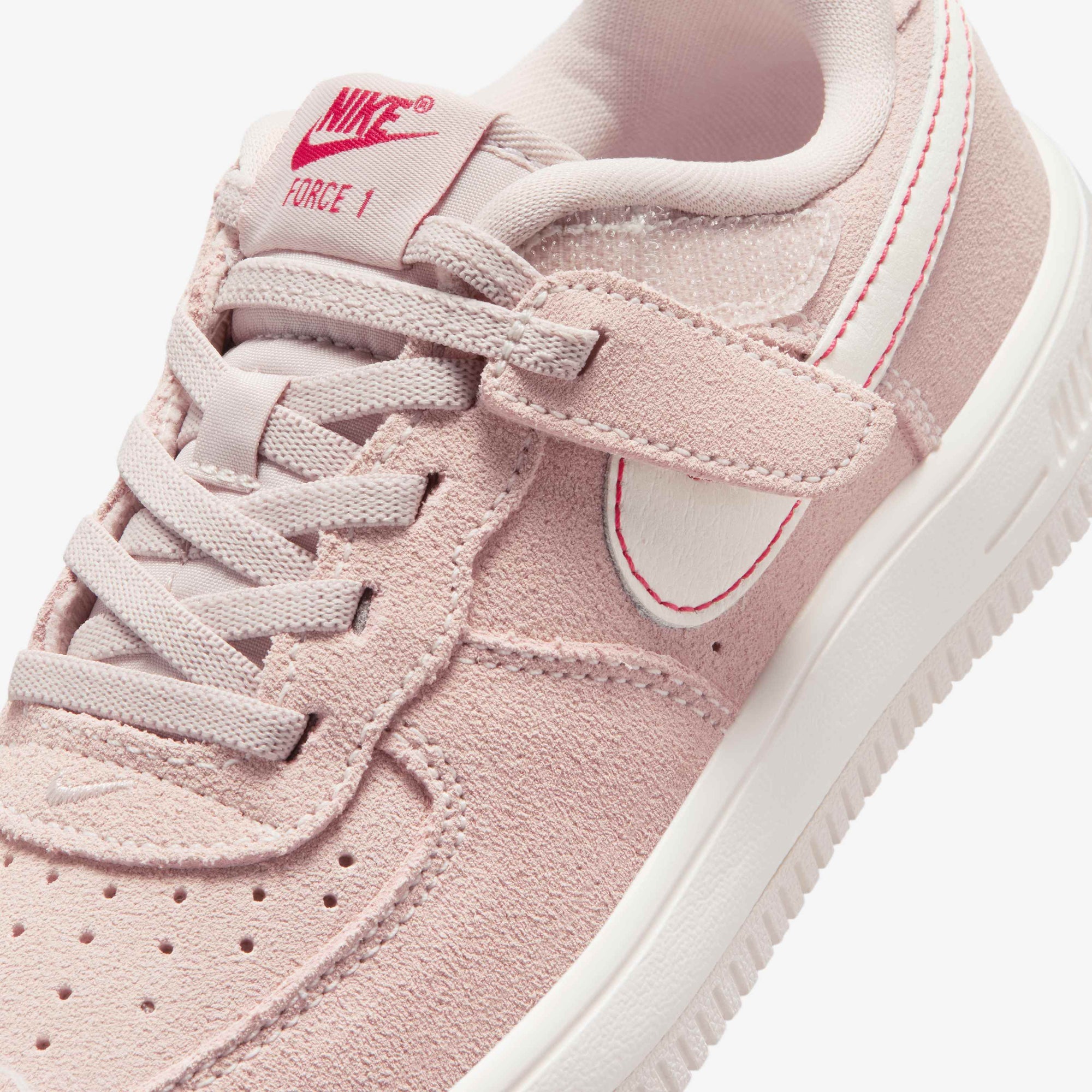 Детски кецове Nike Force 1 Low LV8 EasyOn II7095-600 велкро система