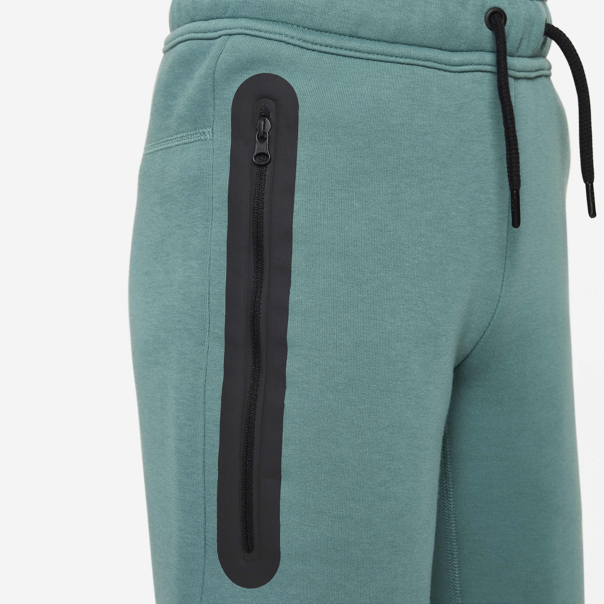 Детски къс панталон Nike Tech Fleece Shorts - Airhouse