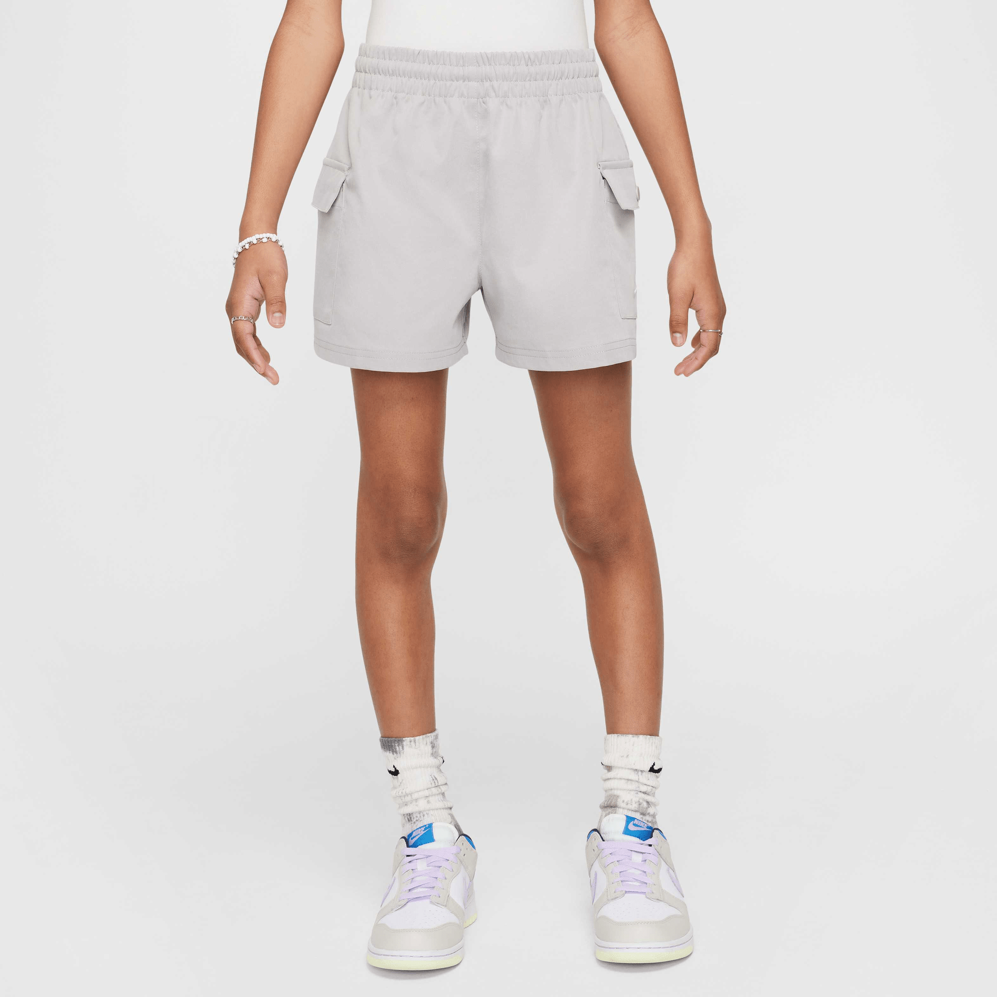 Детски къс панталон Nike Sportswear Girls Woven Cargo Shorts - HF8178-009