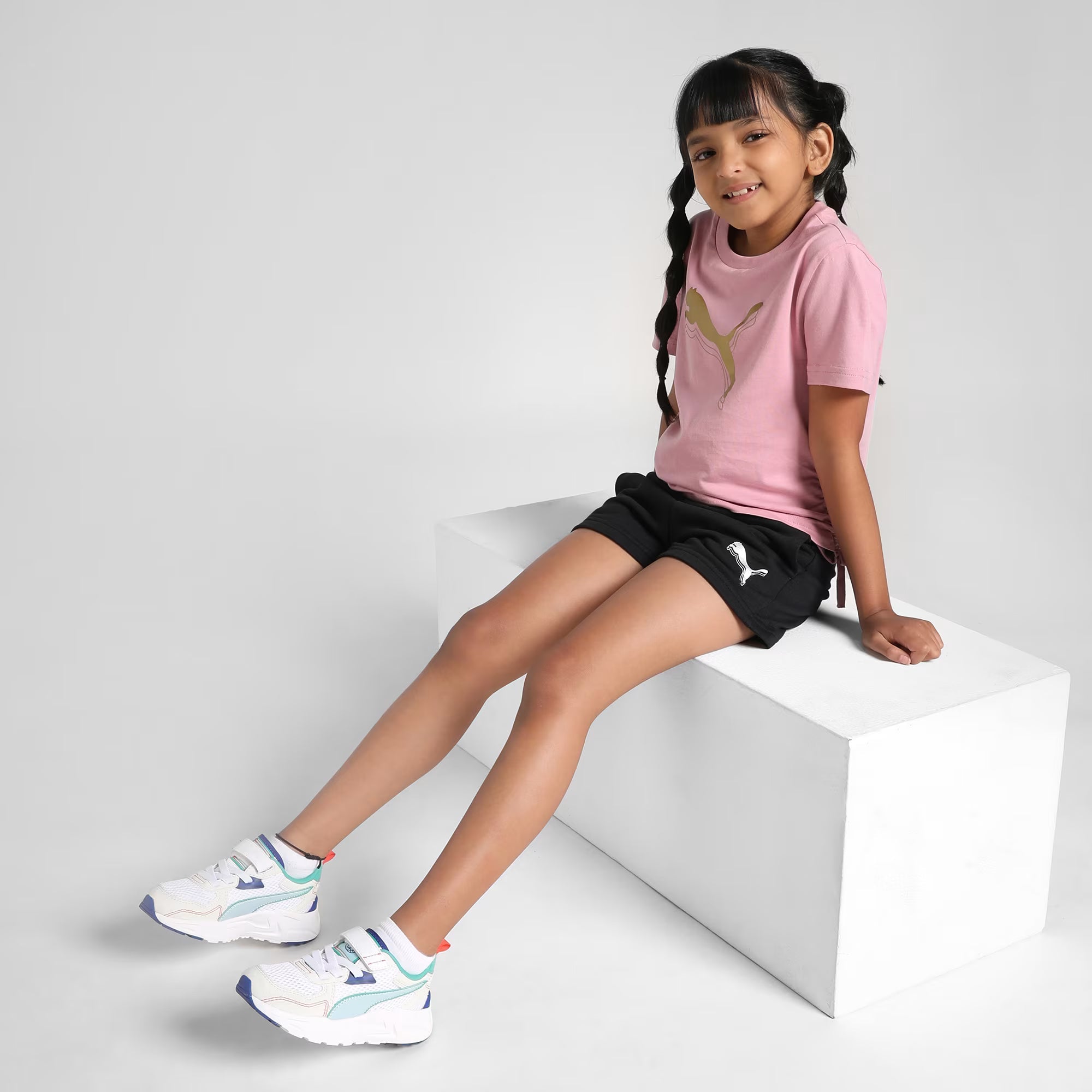 Детски къс панталон Puma ESS Metallic Shorts - Airhouse