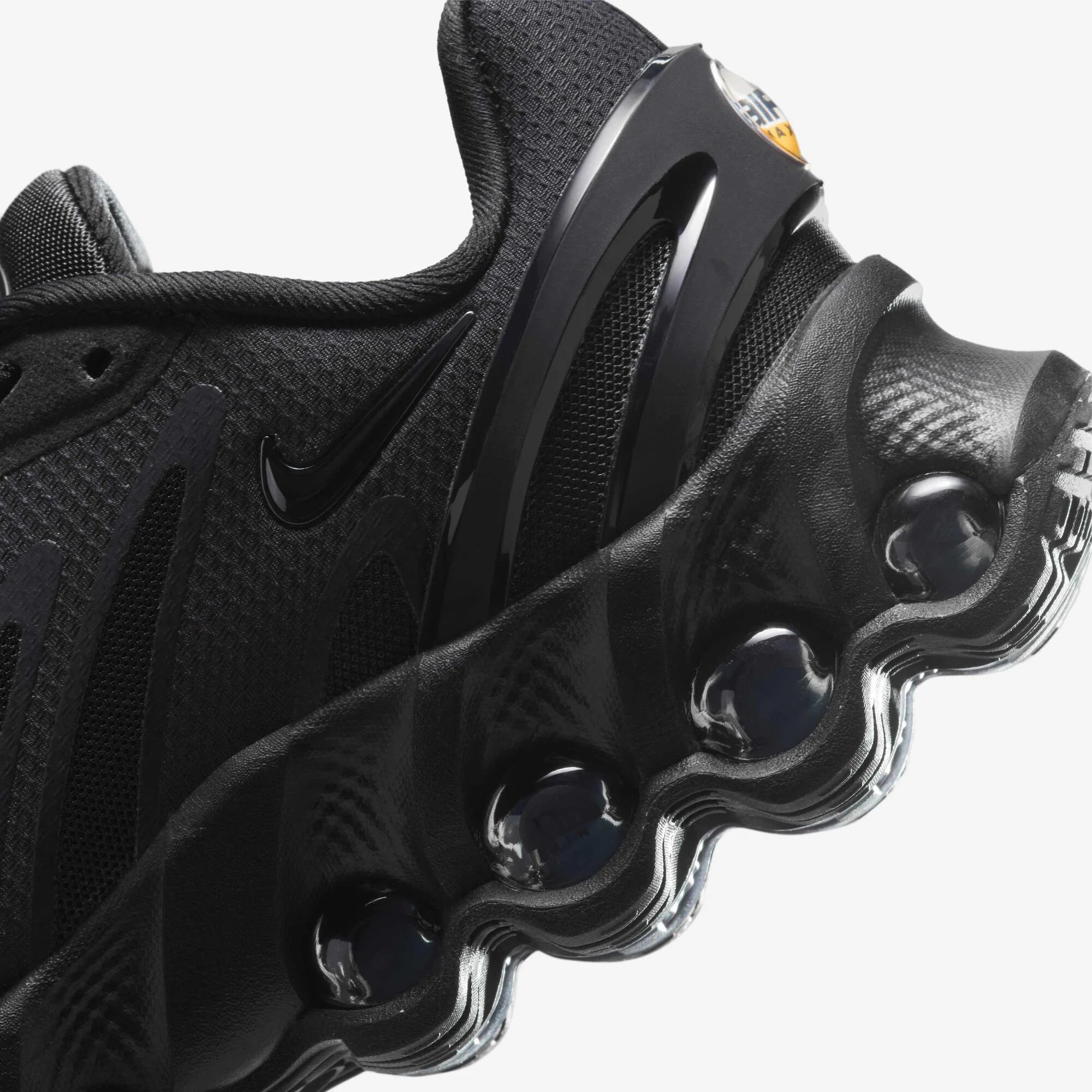 Детски маратонки Nike Air Max Dn8 (GS) HF7310-002 детайл отзад