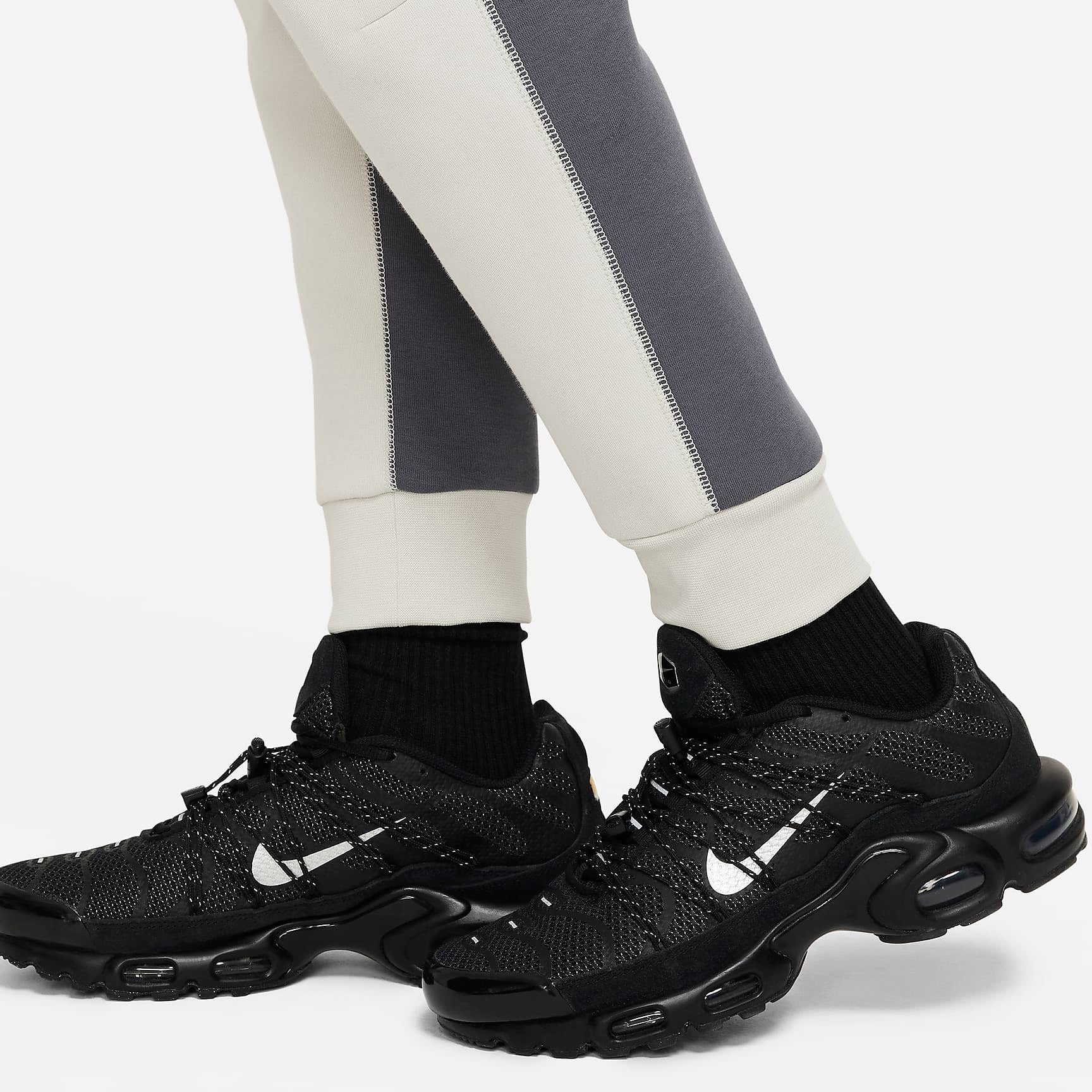 Детски панталон Nike Sportswear Tech Fleece Trousers - Airhouse