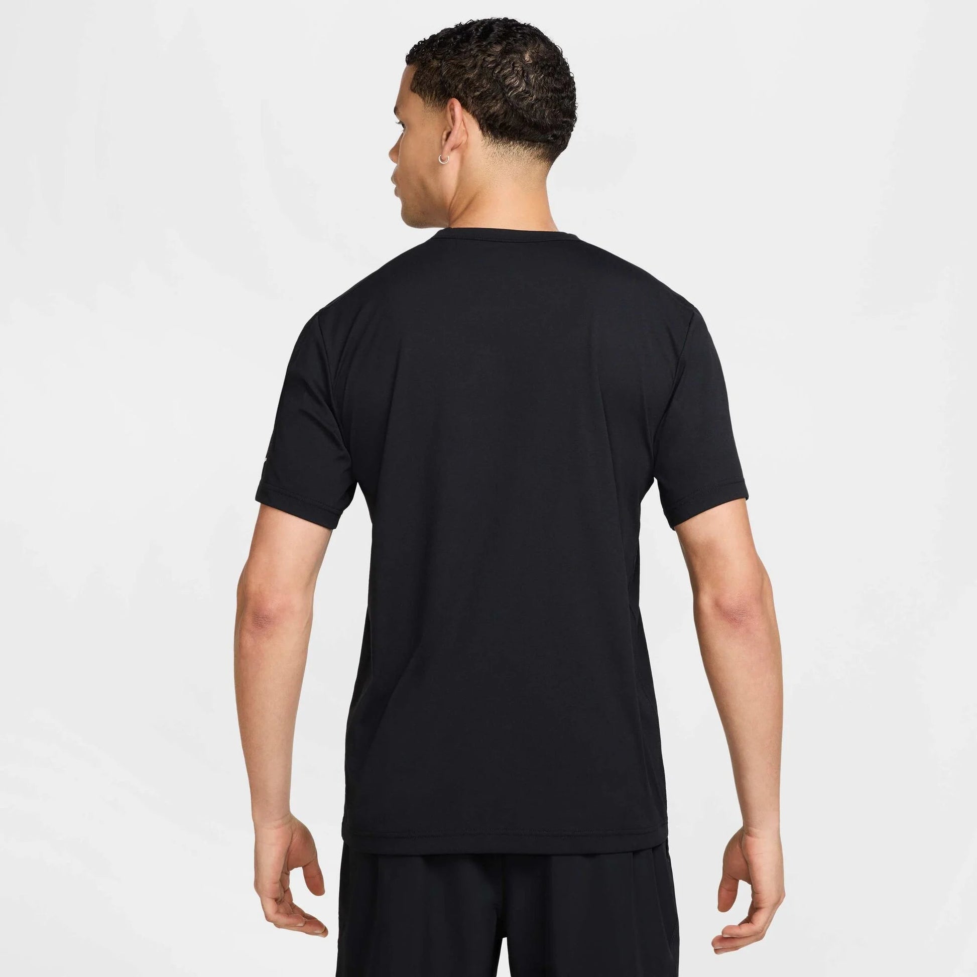 Мъжка тениска Nike Hyverse Fitness Top - Airhouse