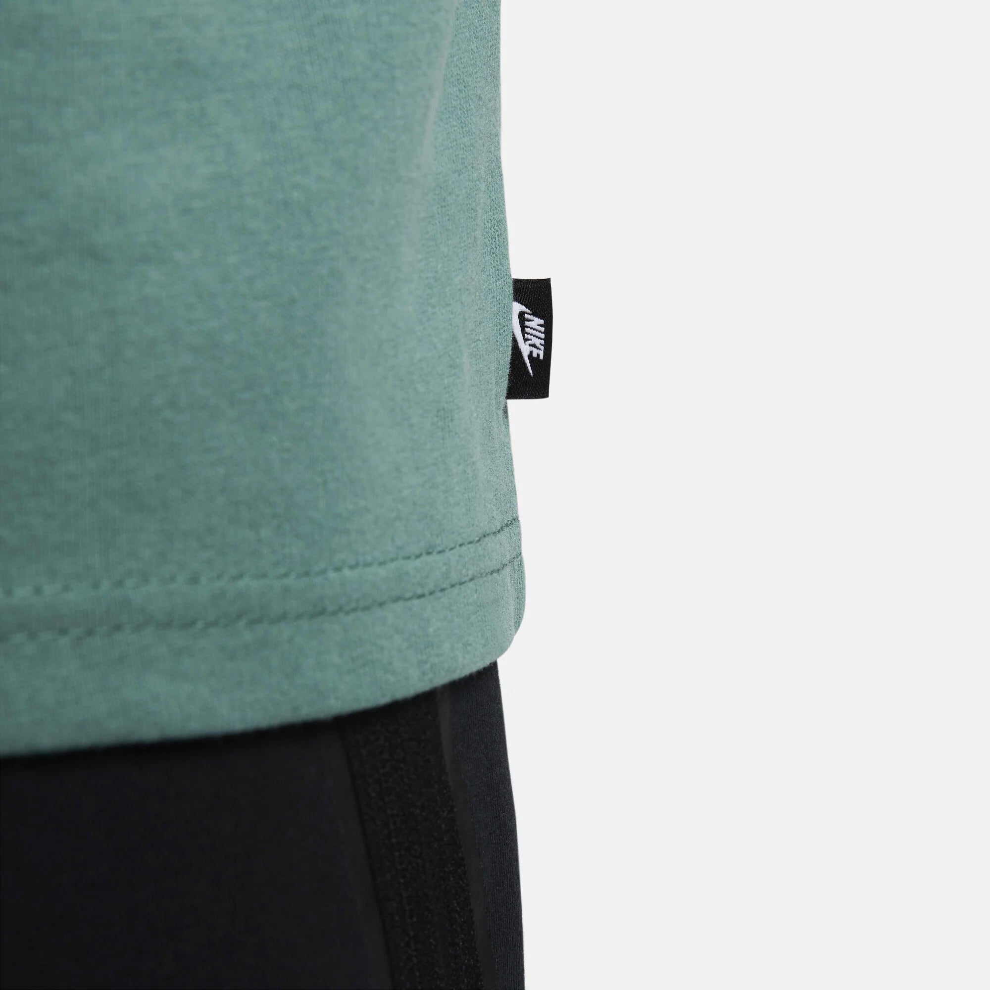 Мъжка тениска Nike Premium Essentials T-Shirt - Airhouse