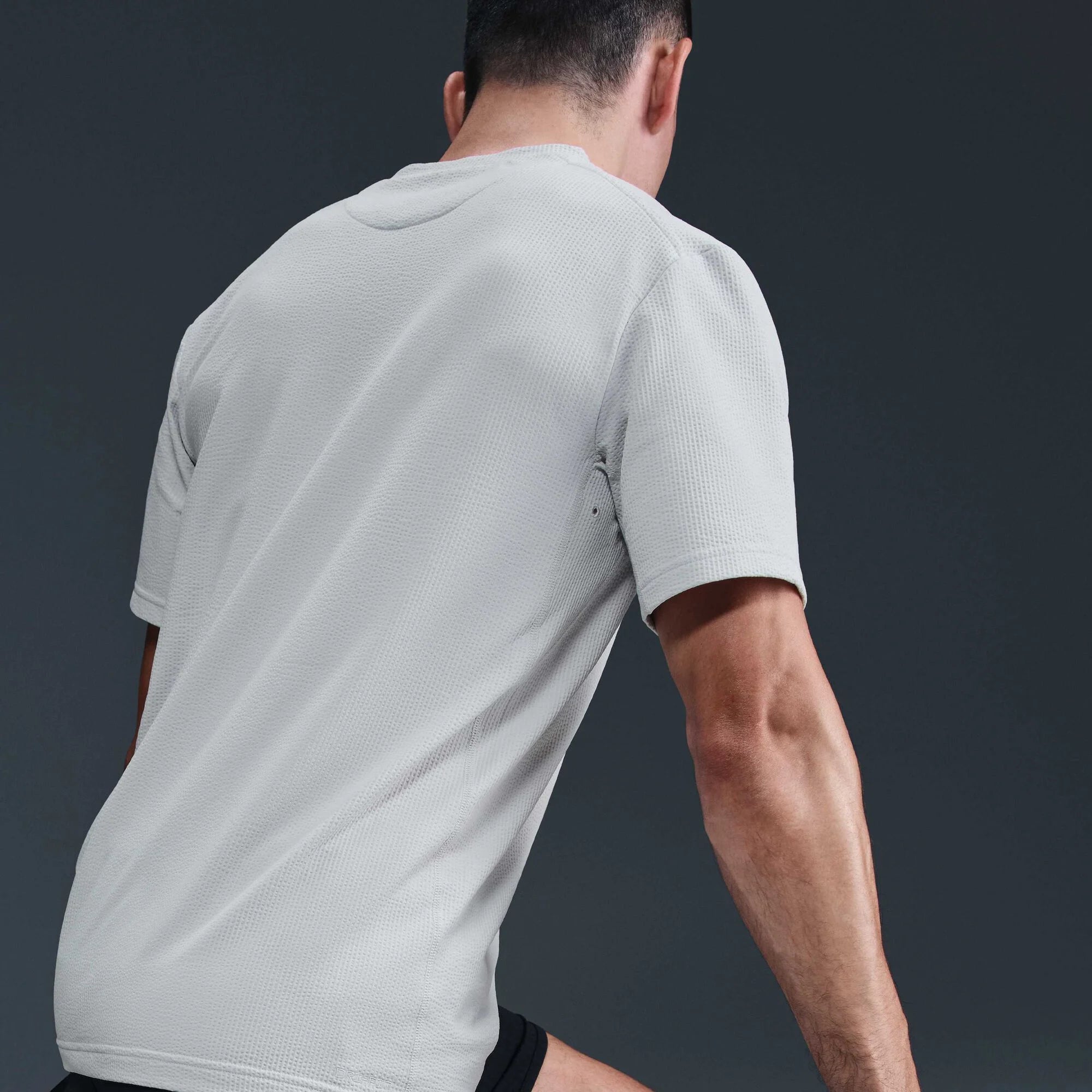 Мъжка тениска Nike Primary Versatile Top - Airhouse