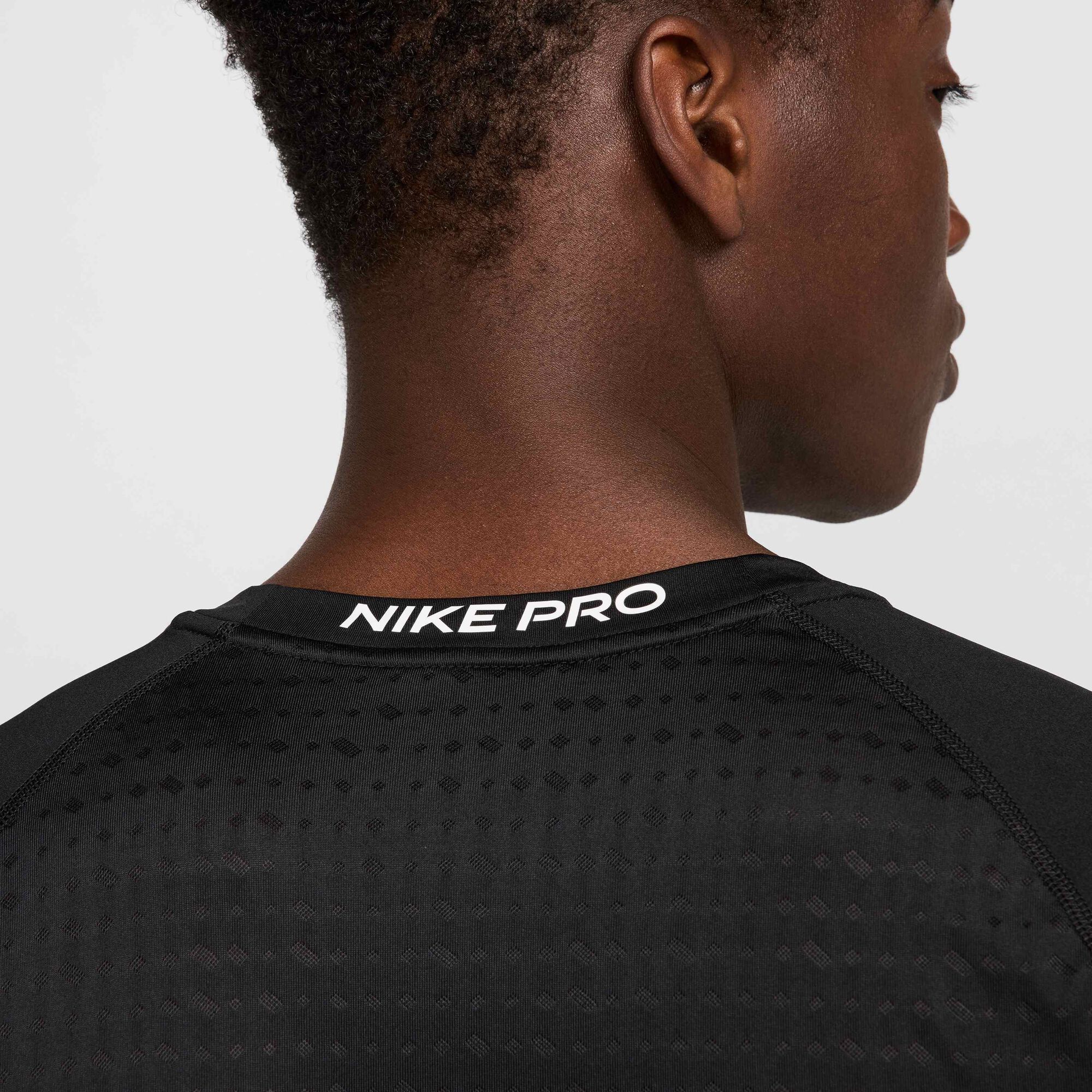 Мъжка тениска Nike Pro Breathe Top - Airhouse