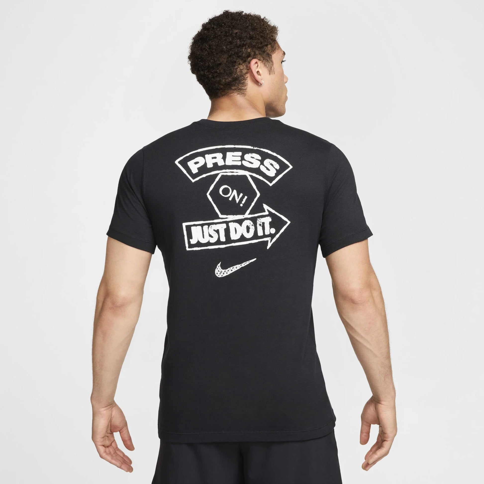 Мъжка тениска Nike Sportswear Tee - Airhouse