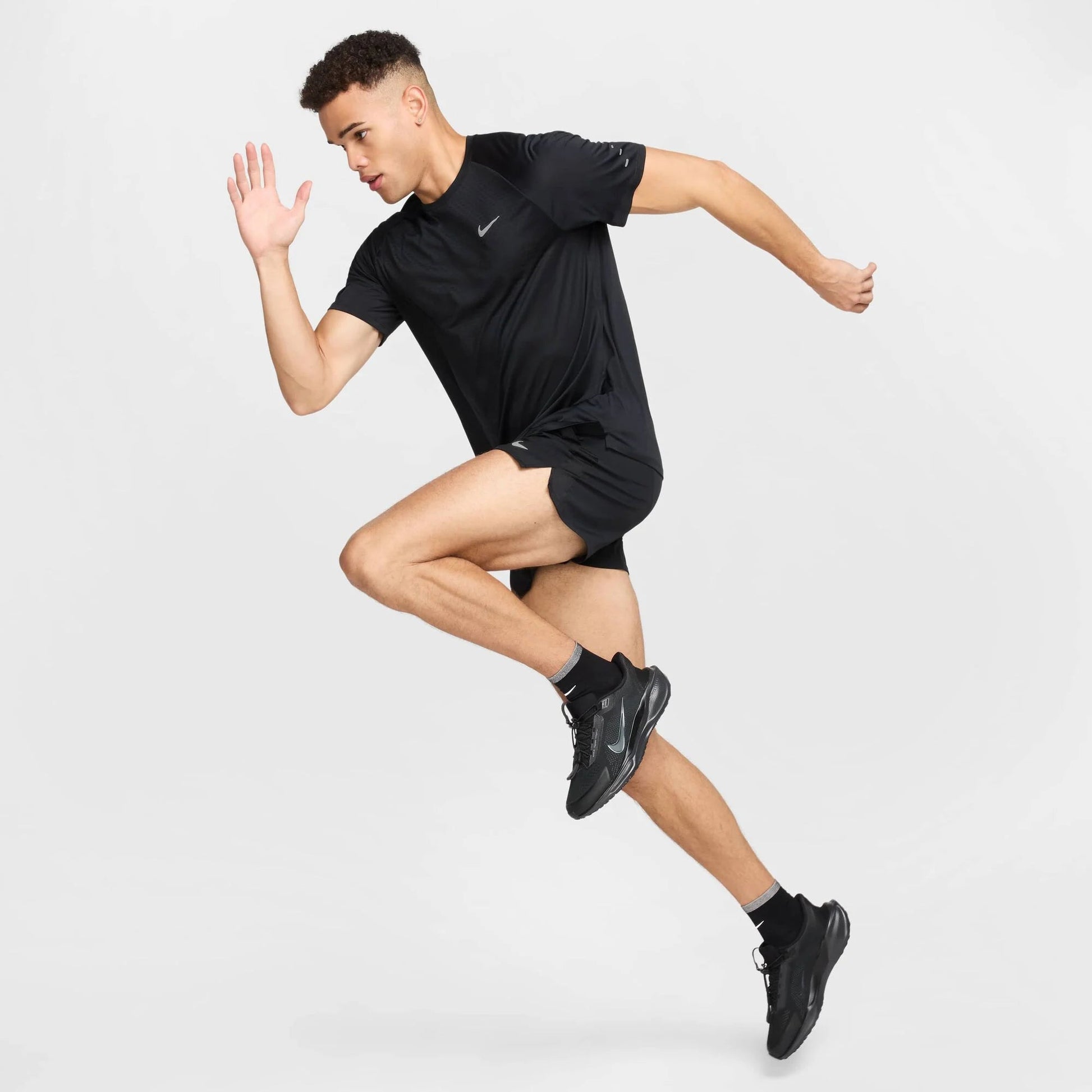 Мъжка тениска Nike Stride ADV Top - Airhouse