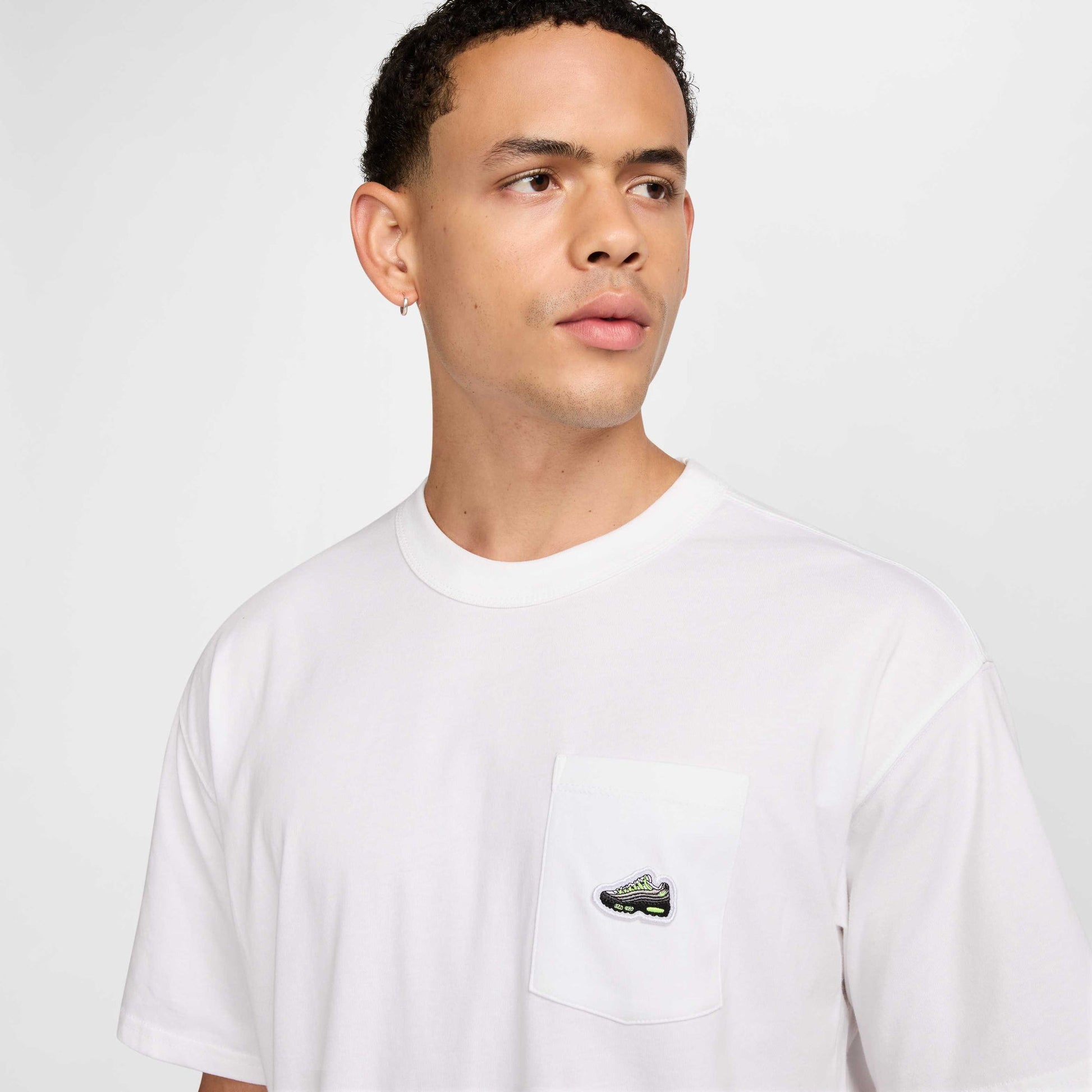 Мъжка тениска Nike Tee Max90 SNKR Patch PKT - Airhouse