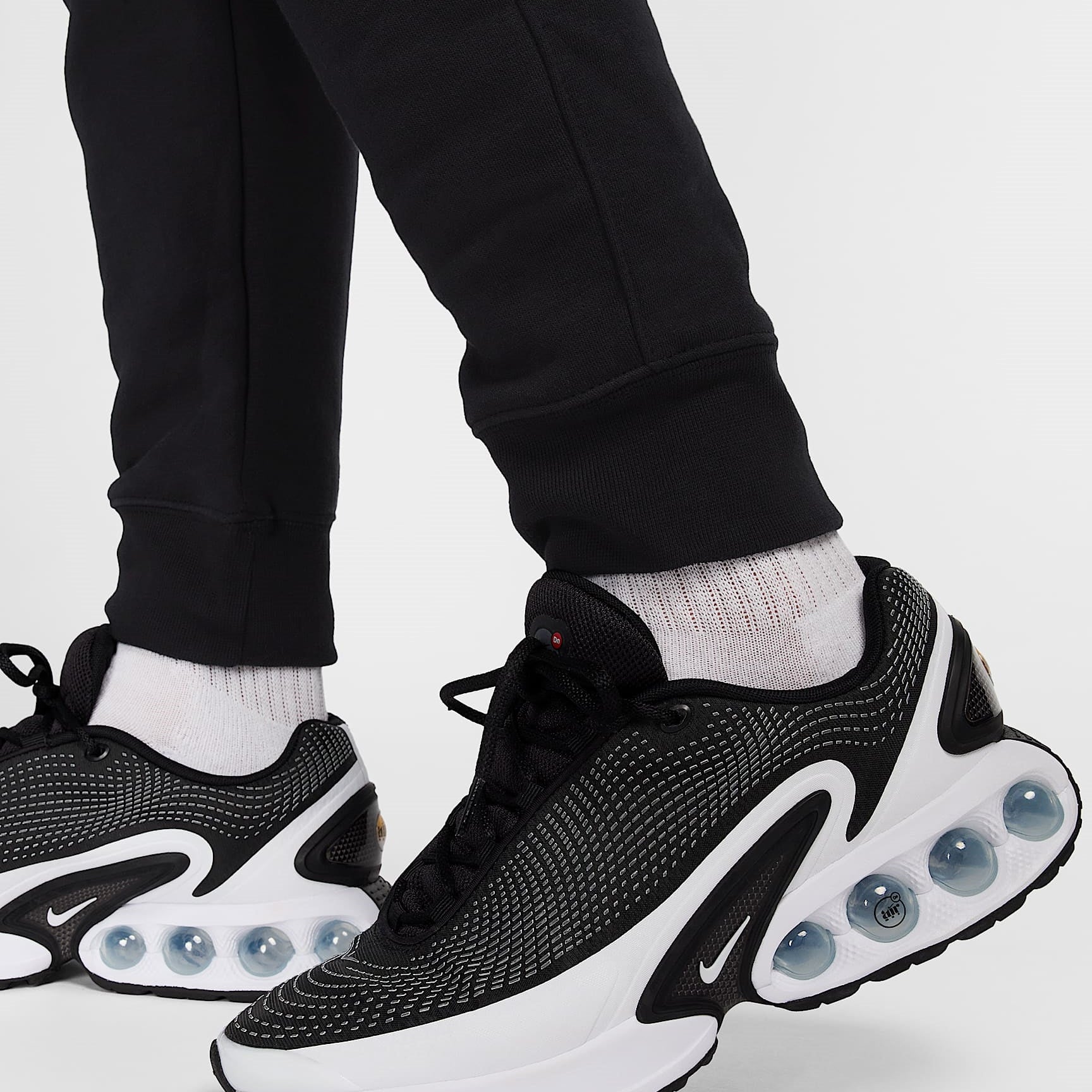 Мъжки джогър Nike Club Fleece Joggers - Airhouse