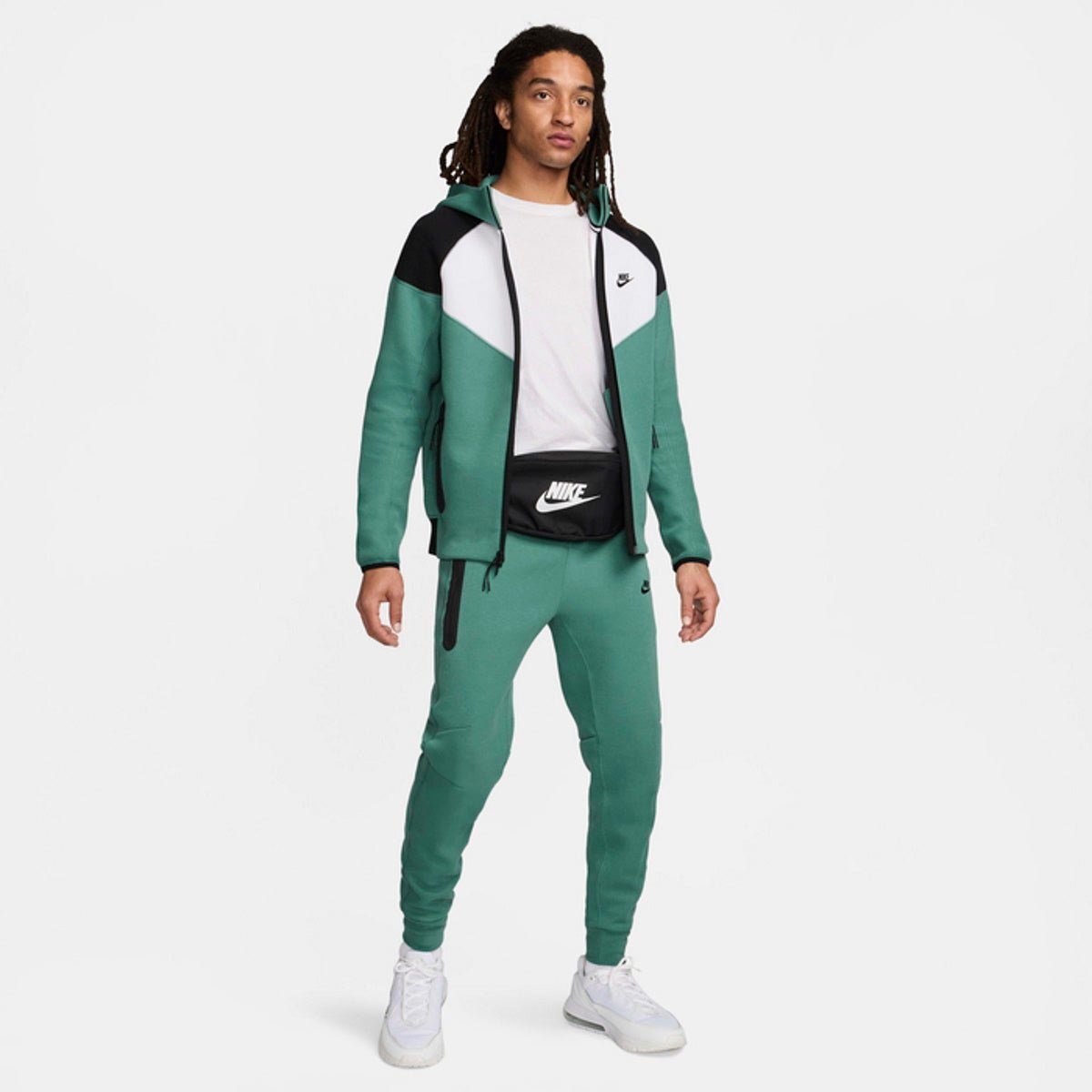 Мъжки джогър Nike NSW Tech Fleece Joggers - Airhouse