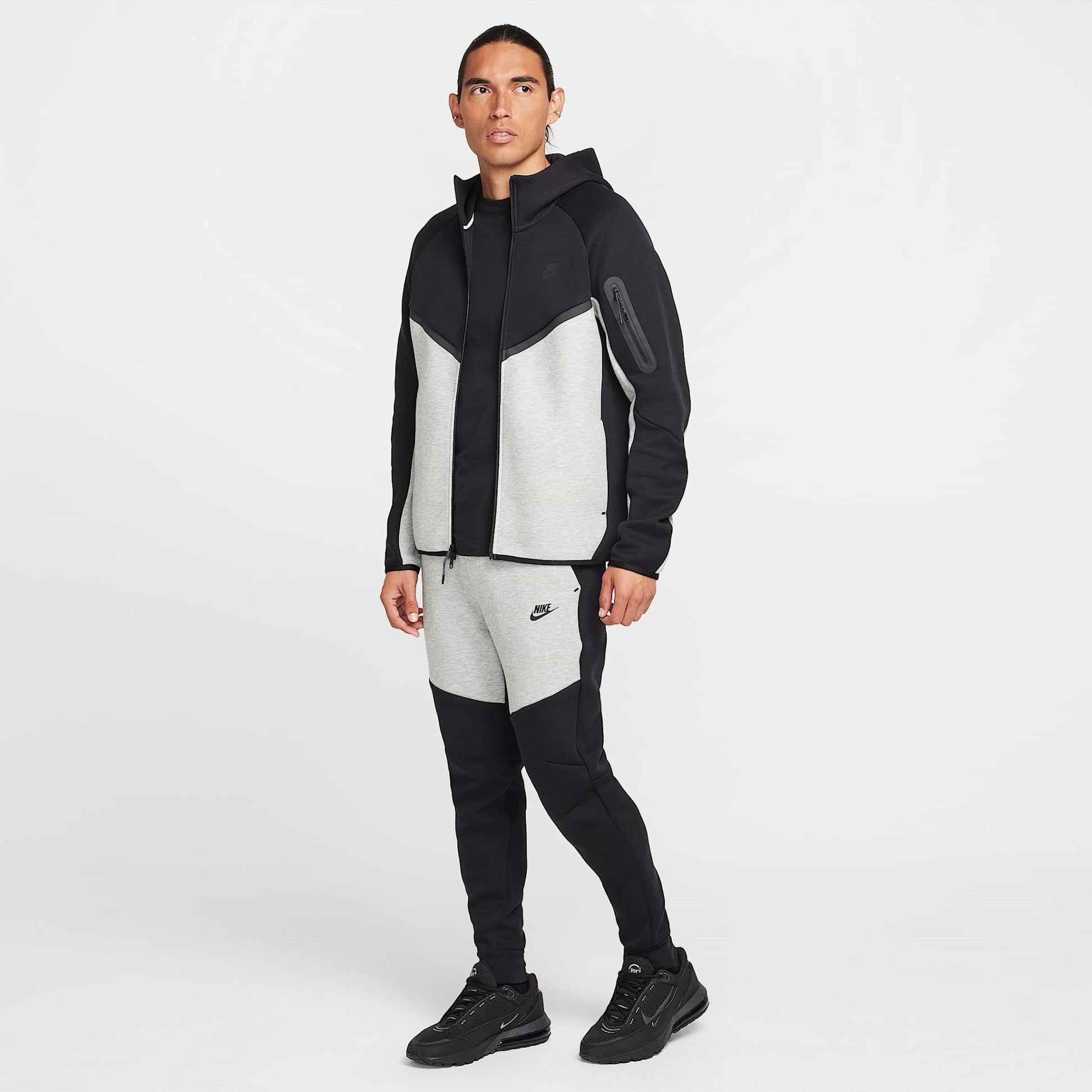 Мъжки джогър Nike Tech Fleece Joggers - Airhouse