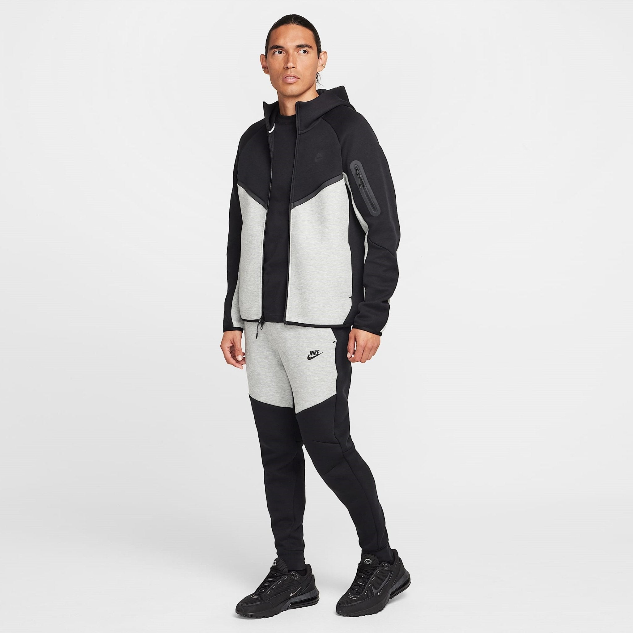 Мъжки джогър Nike Tech Fleece Joggers - Airhouse