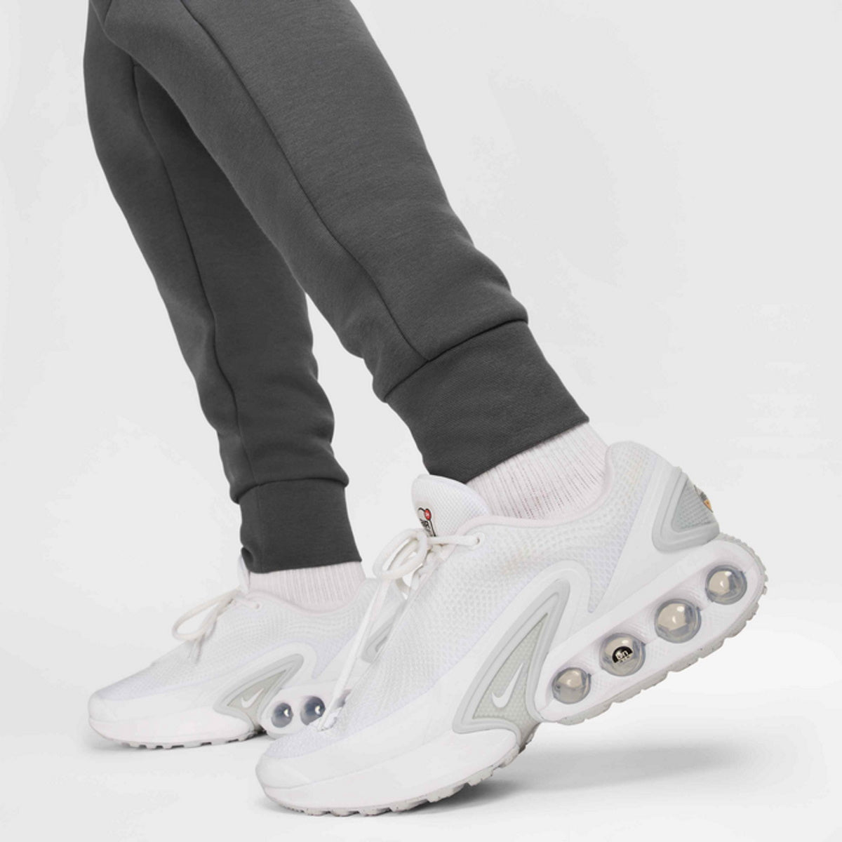 Мъжки джогър Nike Tech Fleece Joggers - Airhouse