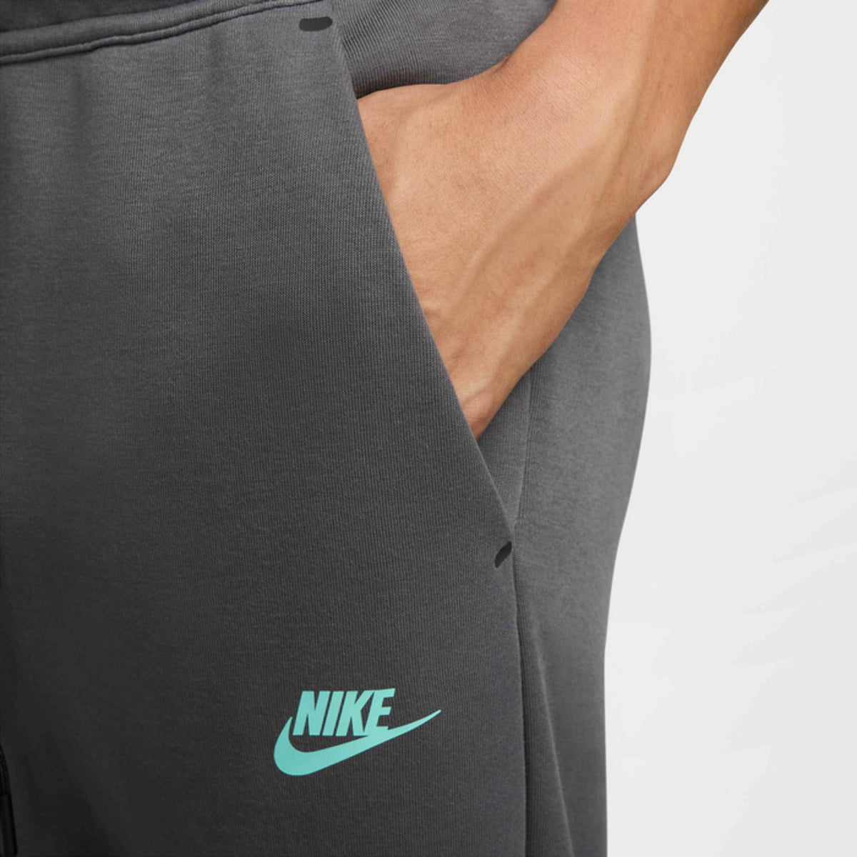 Мъжки джогър Nike Tech Fleece Joggers - Airhouse