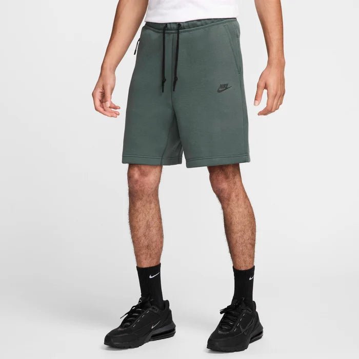 Мъжки къс панталон Nike Sportswear Tech Fleece Shorts - Airhouse