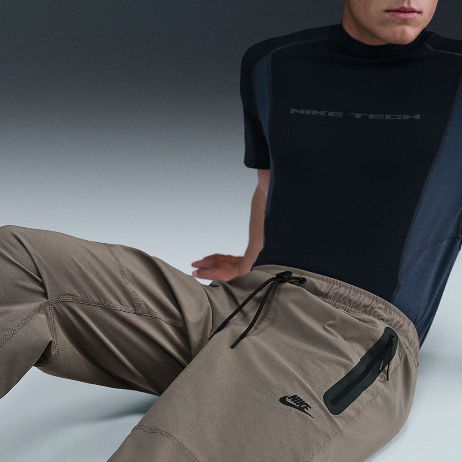 Мъжки панталон Nike Tech Woven Trousers - Airhouse