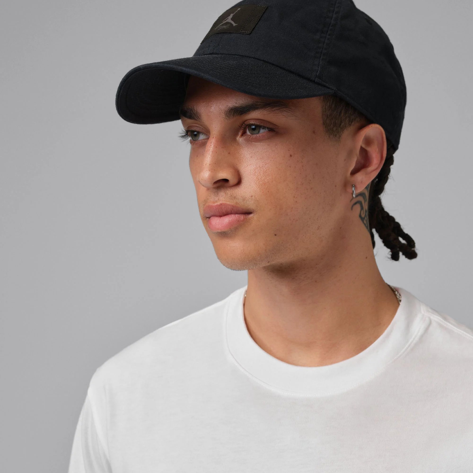 Мъжка тениска Jordan Graphic T-Shirt IF3055-010 яка