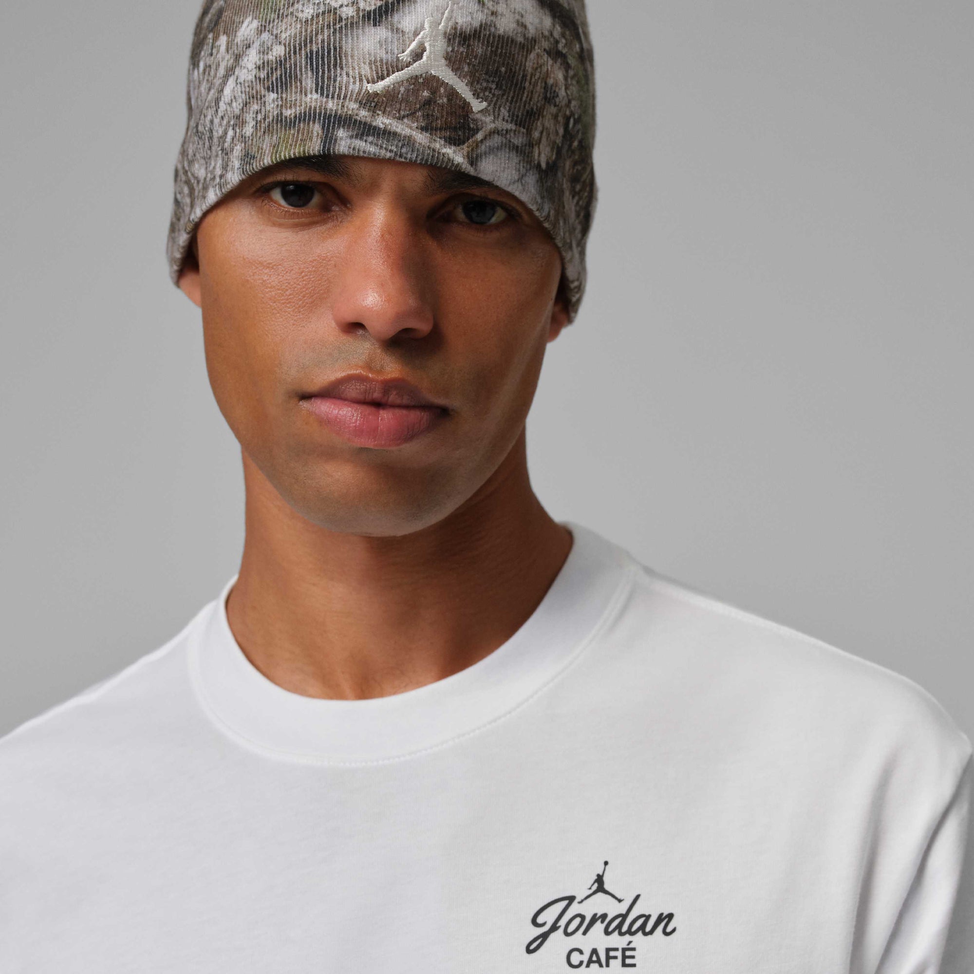 Мъжка тениска Jordan Graphic T-Shirt IF3110-100 лого