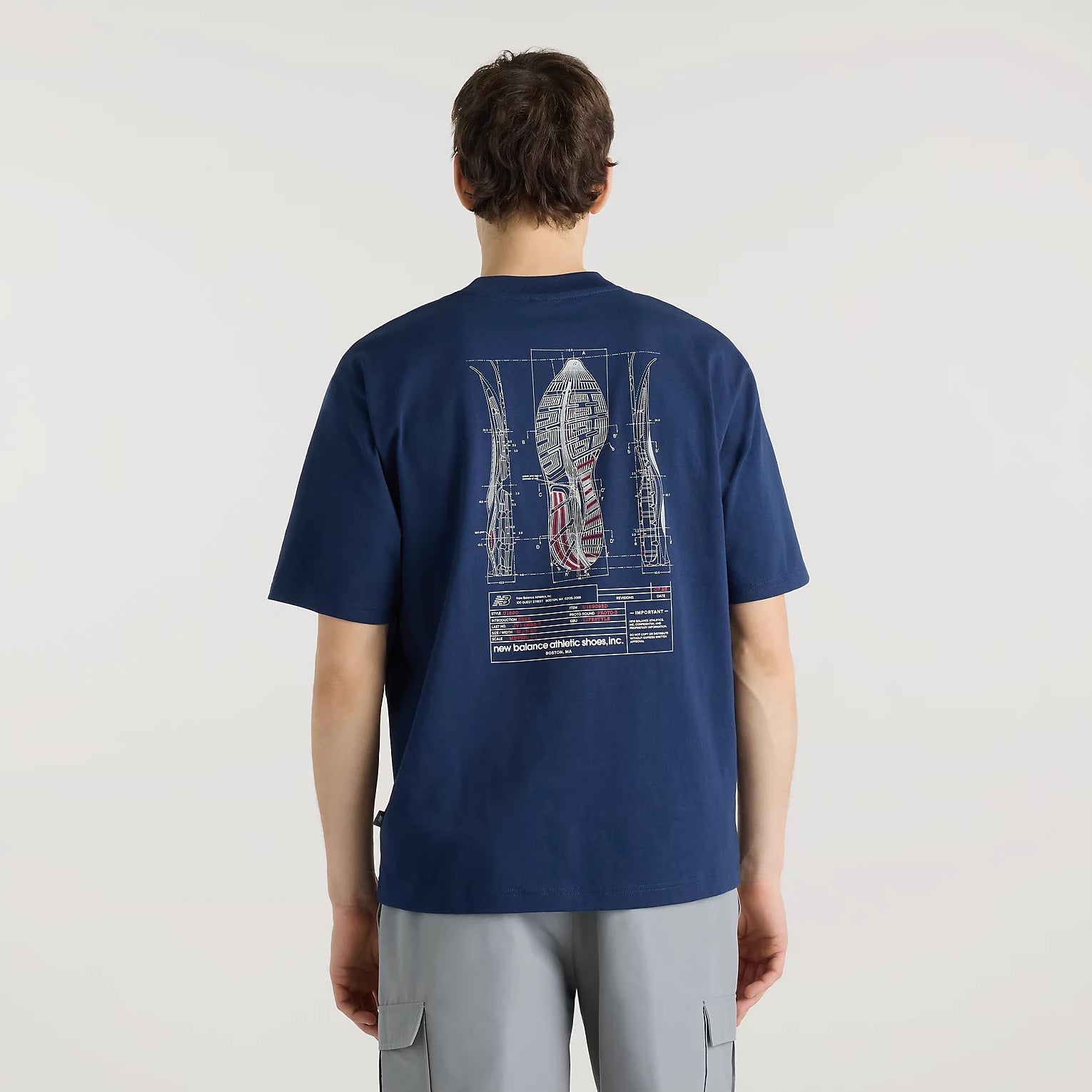 Мъжка тениска New Balance Archive Blueprint T-Shirt - MT62V4IQNNY отзад
