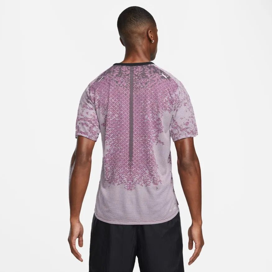 Мъжка тениска Nike Dri-FIT ADV Run Division Techknit Top - DM4765-013 отзад