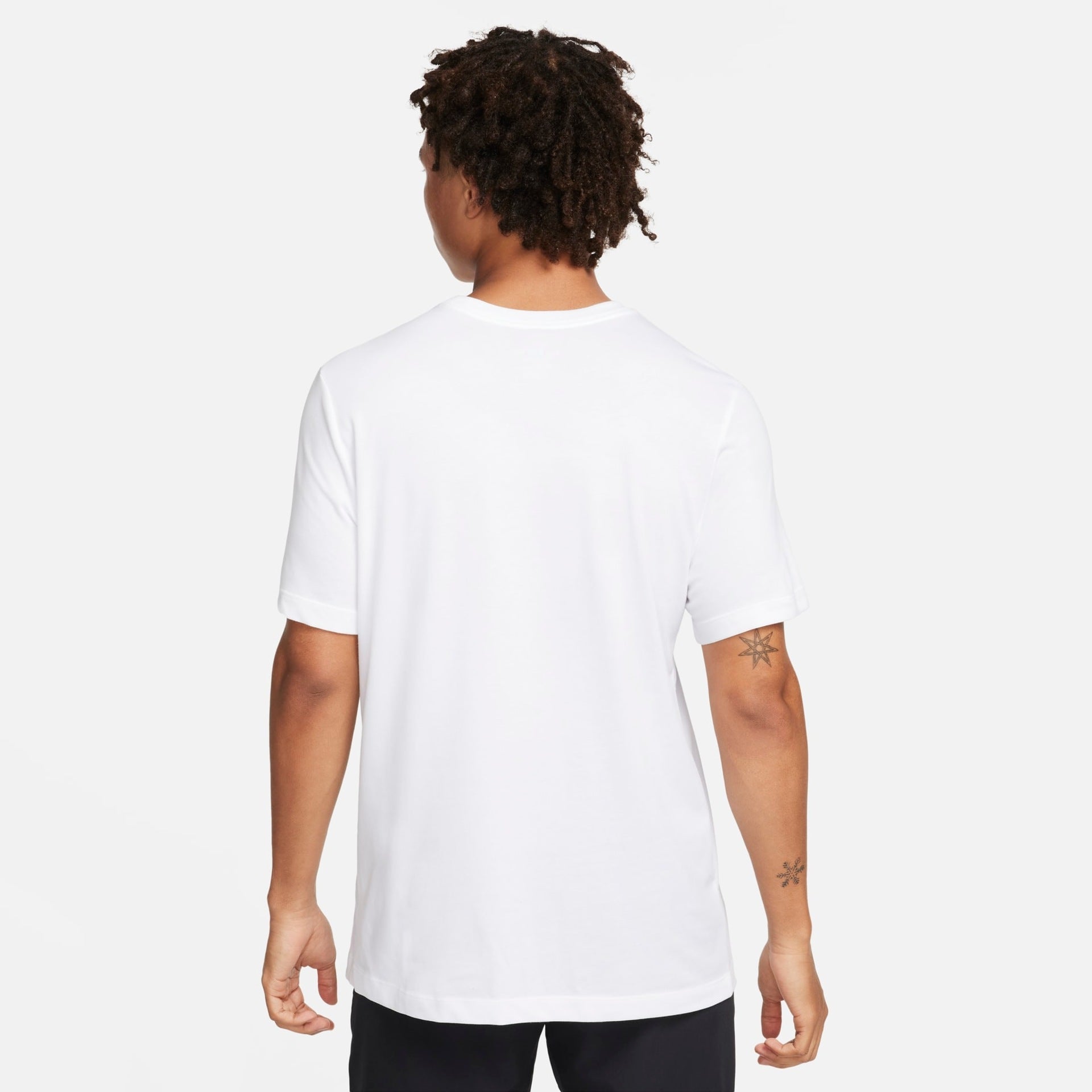 Мъжка тениска Nike Court Dri-FIT T-Shirt - FQ4934-100 отзад