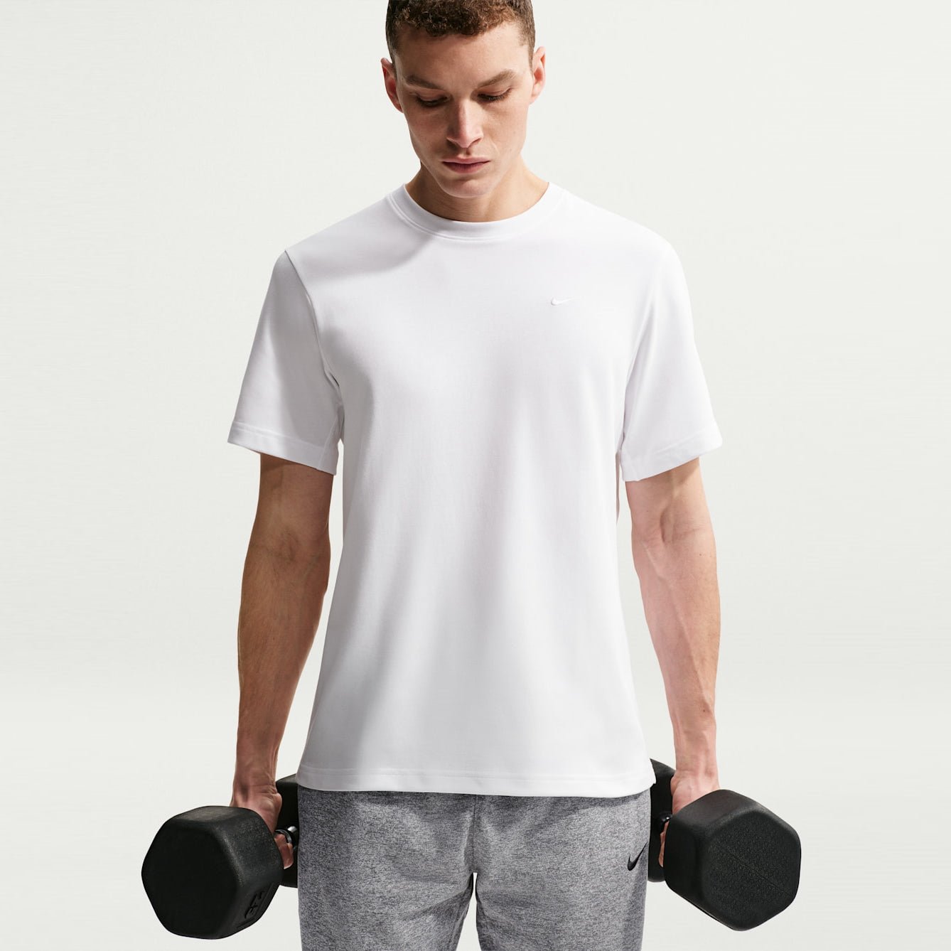 Мъжка тениска Nike Primary Dri-FIT Short-Sleeve Versatile Top - DV9831-100