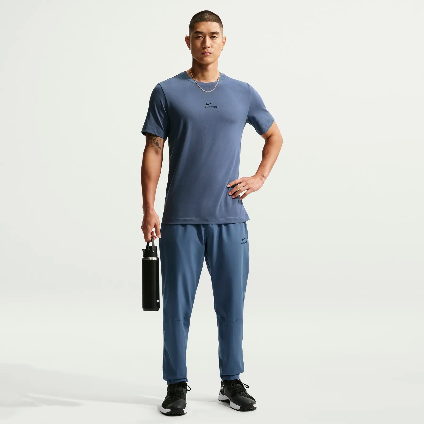 Мъжка тениска Nike Dri-FIT Studio Pro Tee IH1947-491 модел отпред