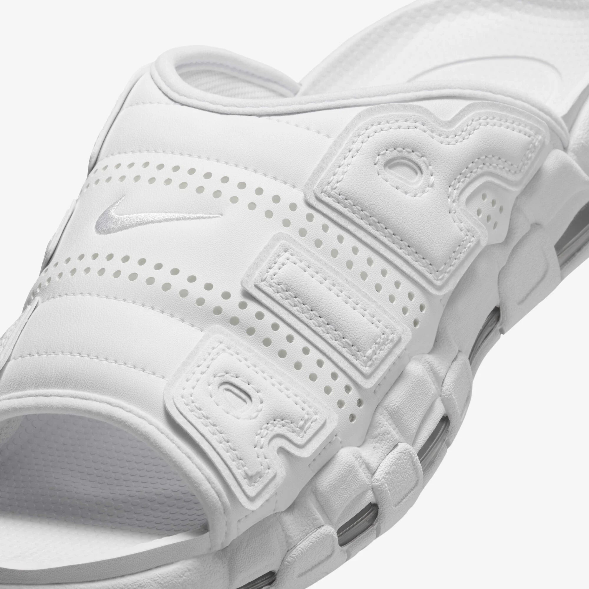 Мъжки чехли Nike Air More Uptempo Slides - FD9883-101 детайл отстрани