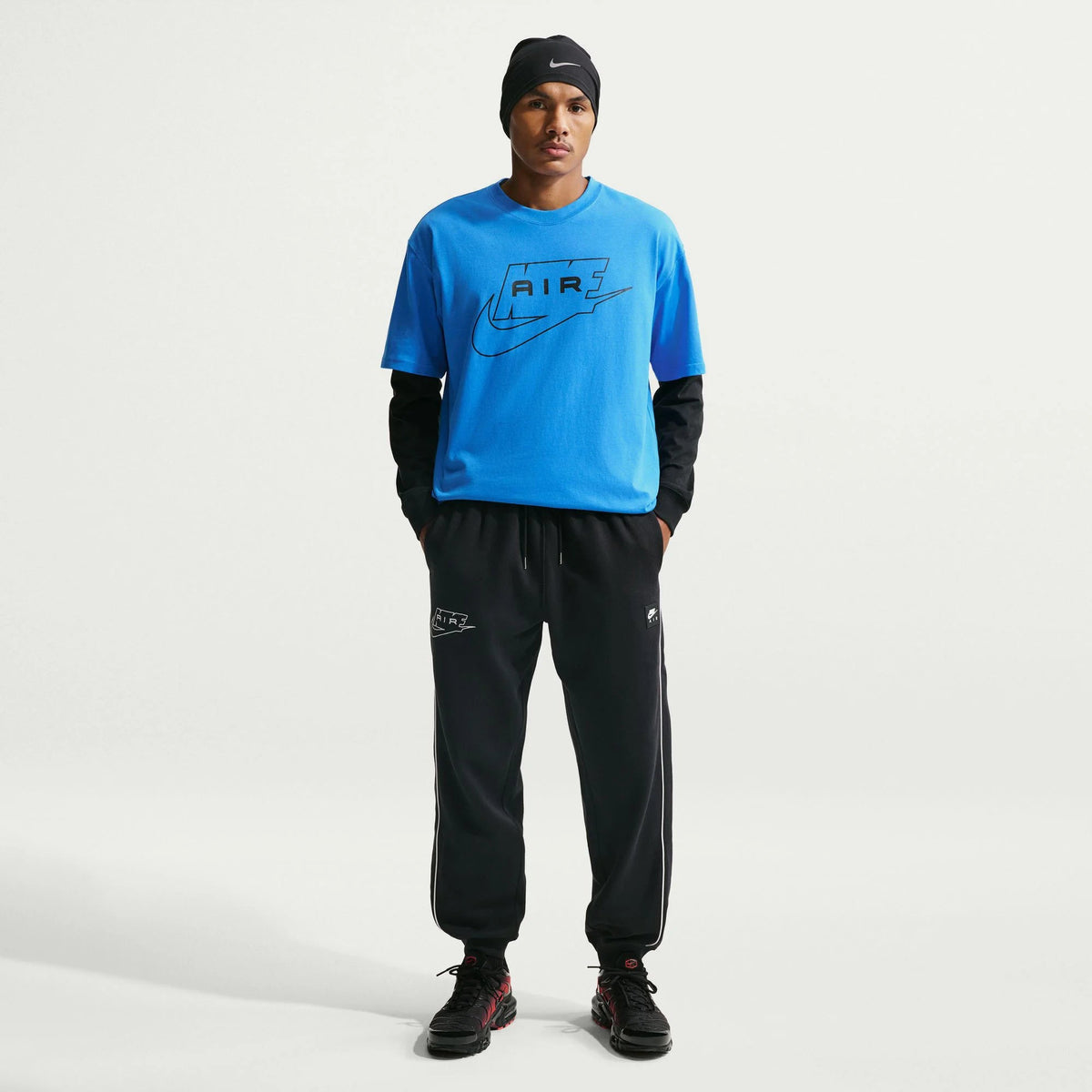 Мъжки джогър Nike Air Fleece Joggers - IO0577-010 модел отпред