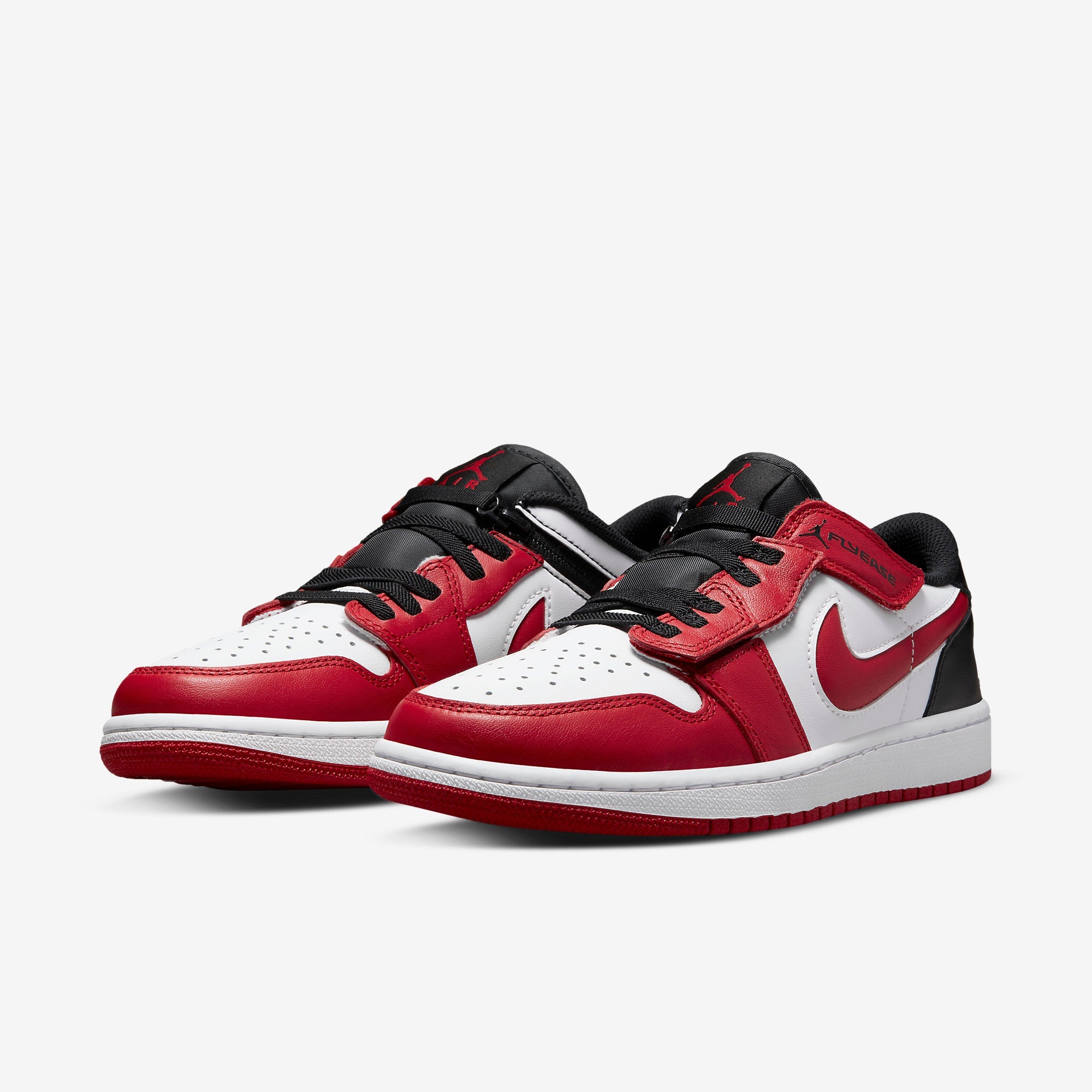 Мъжки кецове Air Jordan 1 Low FlyEase - DM1206-163 отпред