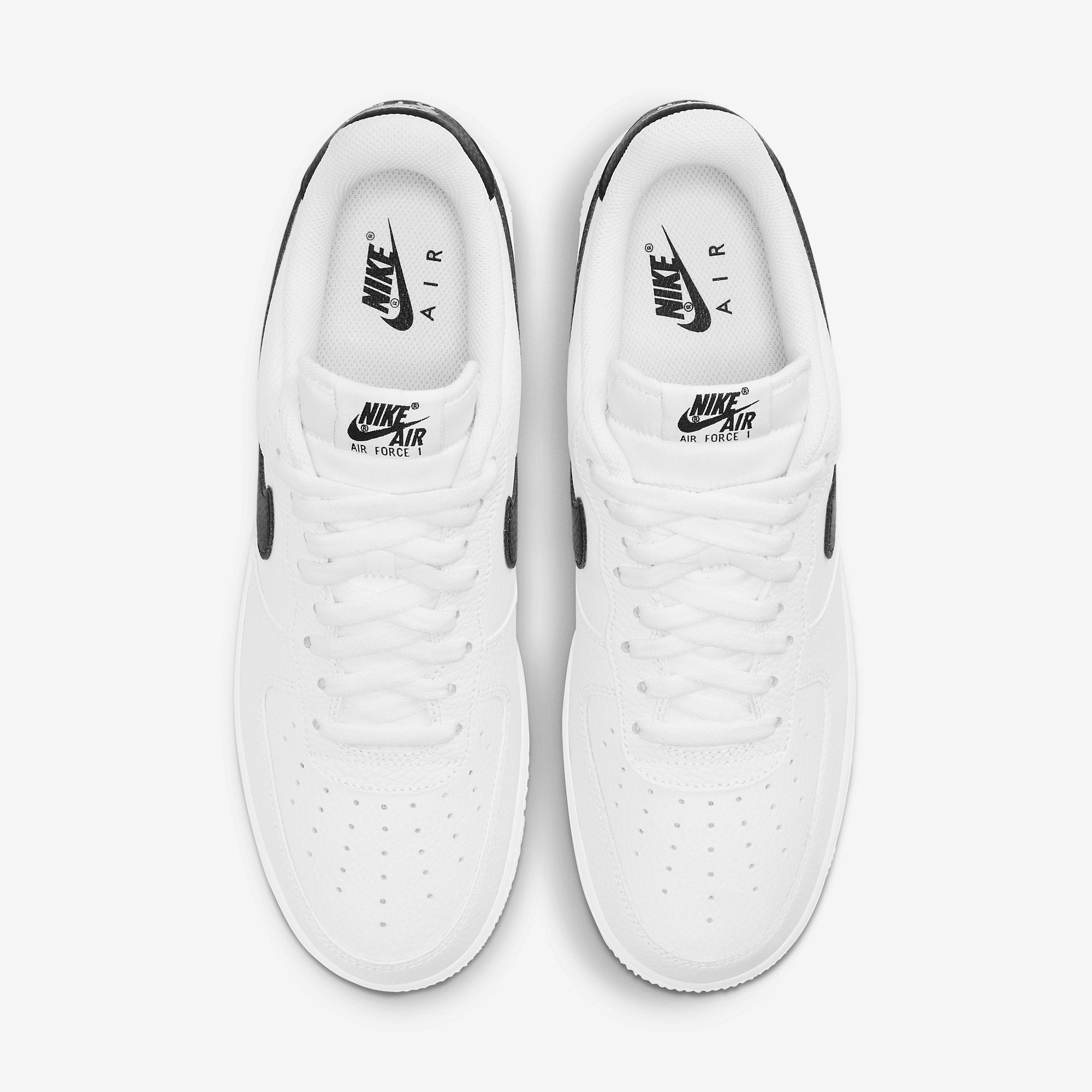 Мъжки кецове Nike Air Force 1 '07 Low - CT2302-100 отгоре