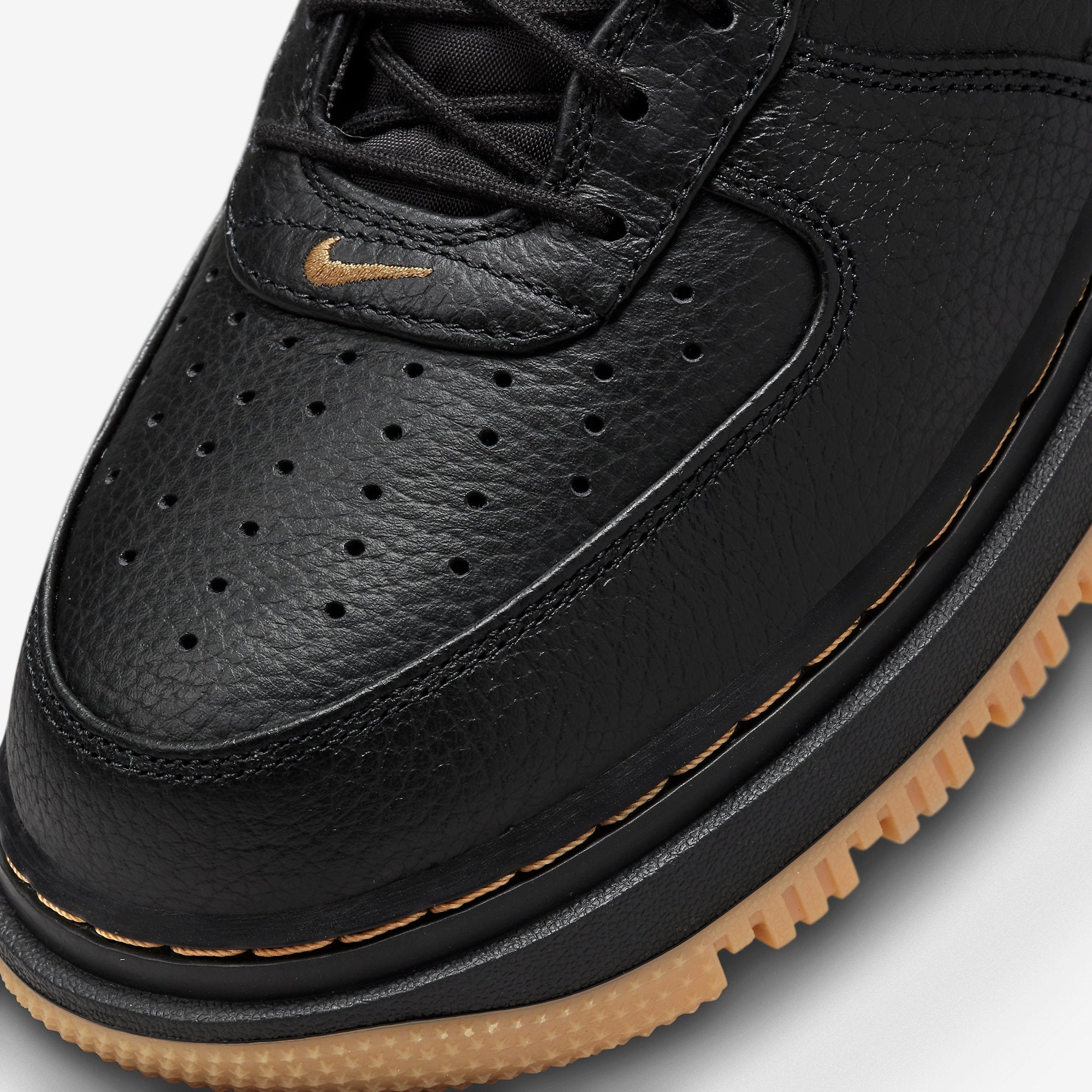 Мъжки кецове Nike Air Force 1 Luxe - DB4109-001 детайл отпред