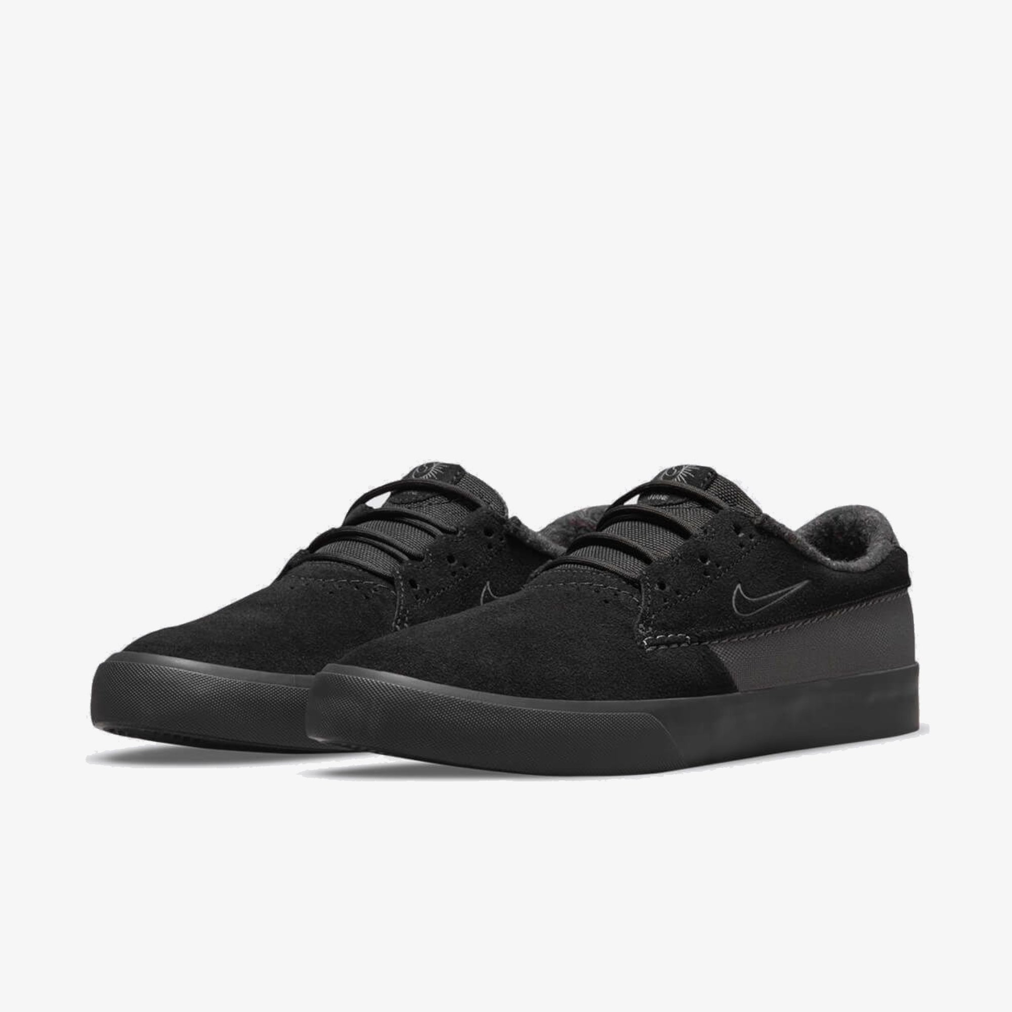 Мъжки кецове Nike SB Shane Premium - DC8902-001 отпред