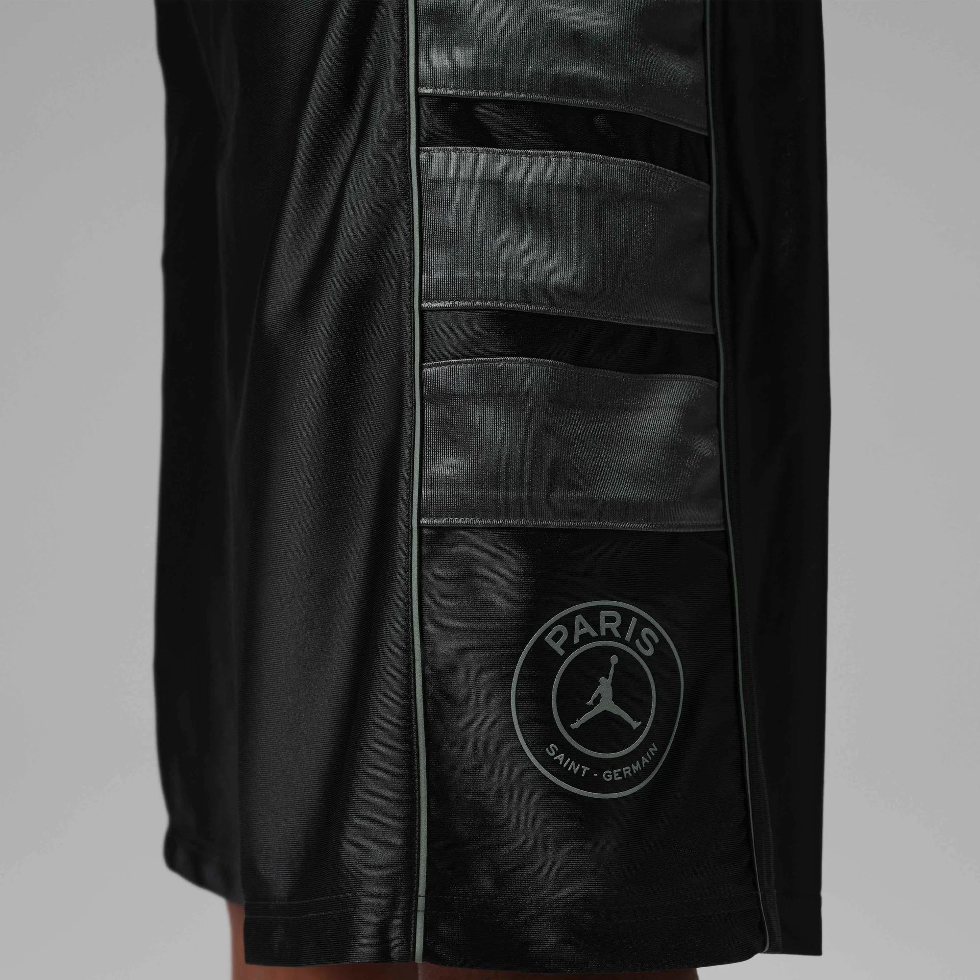 Мъжки къс панталон Jordan Paris Saint-Germain Cat Scratch Shorts - IF3805-018 детайл лого PSG