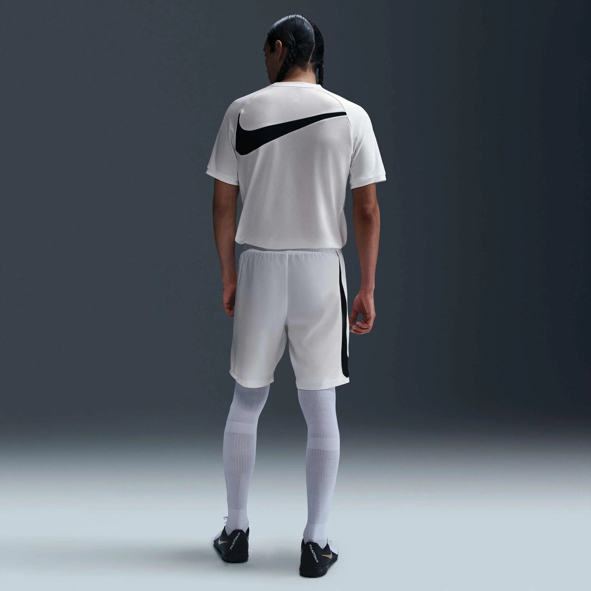 Мъжки къс панталон Nike Academy Dri-FIT Football Shorts - HJ4247-121 модел отзад