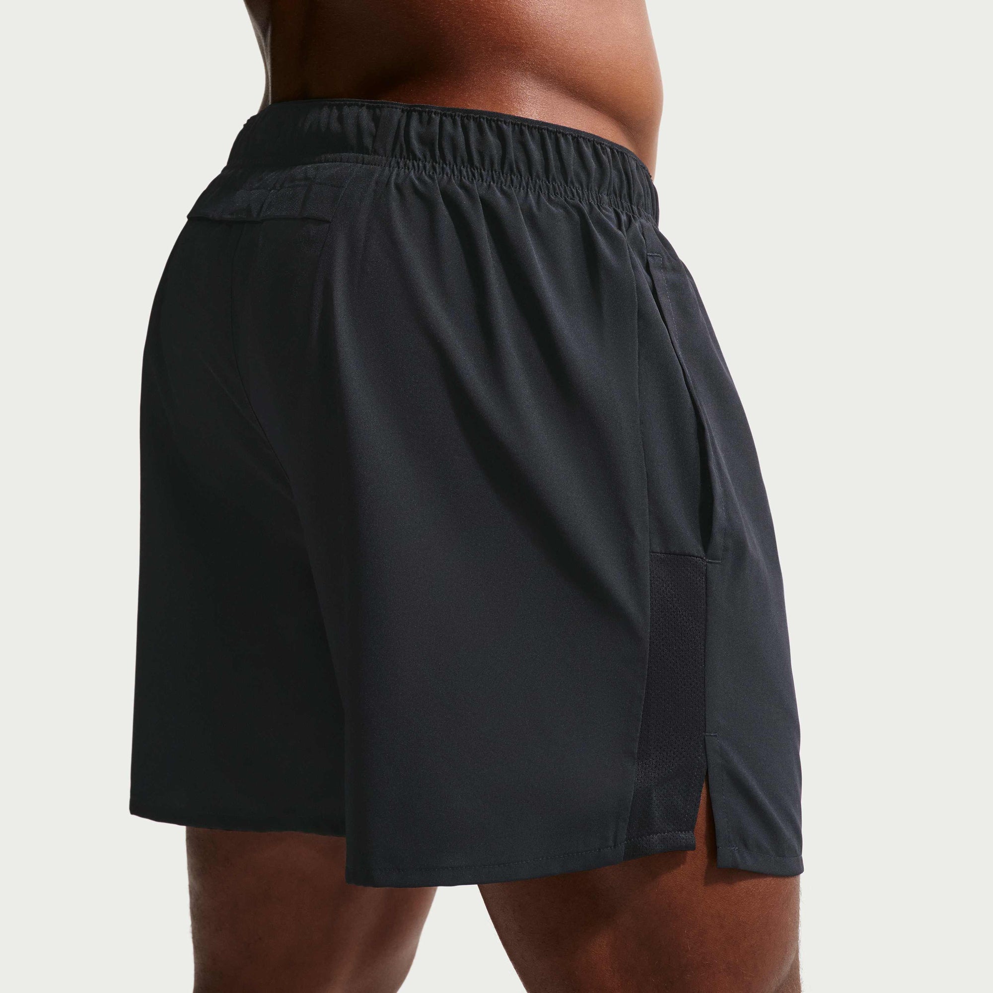 Мъжки къс панталон Nike Challenger Dri-FIT - DV9363-010 отстрани