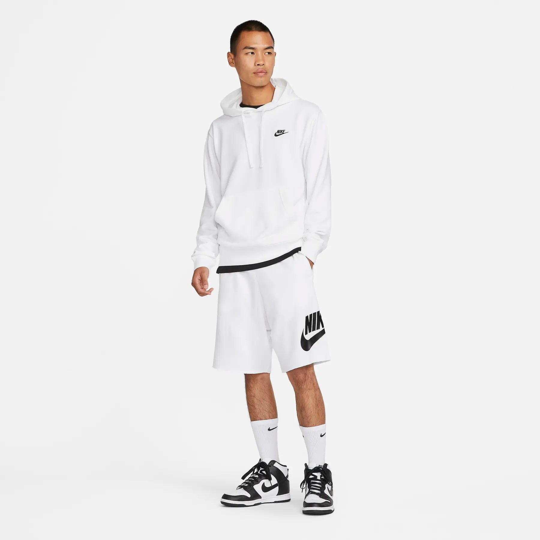 Мъжки къс панталон Nike Club Alumni French Terry Shorts - DX0502-100 модел отпред