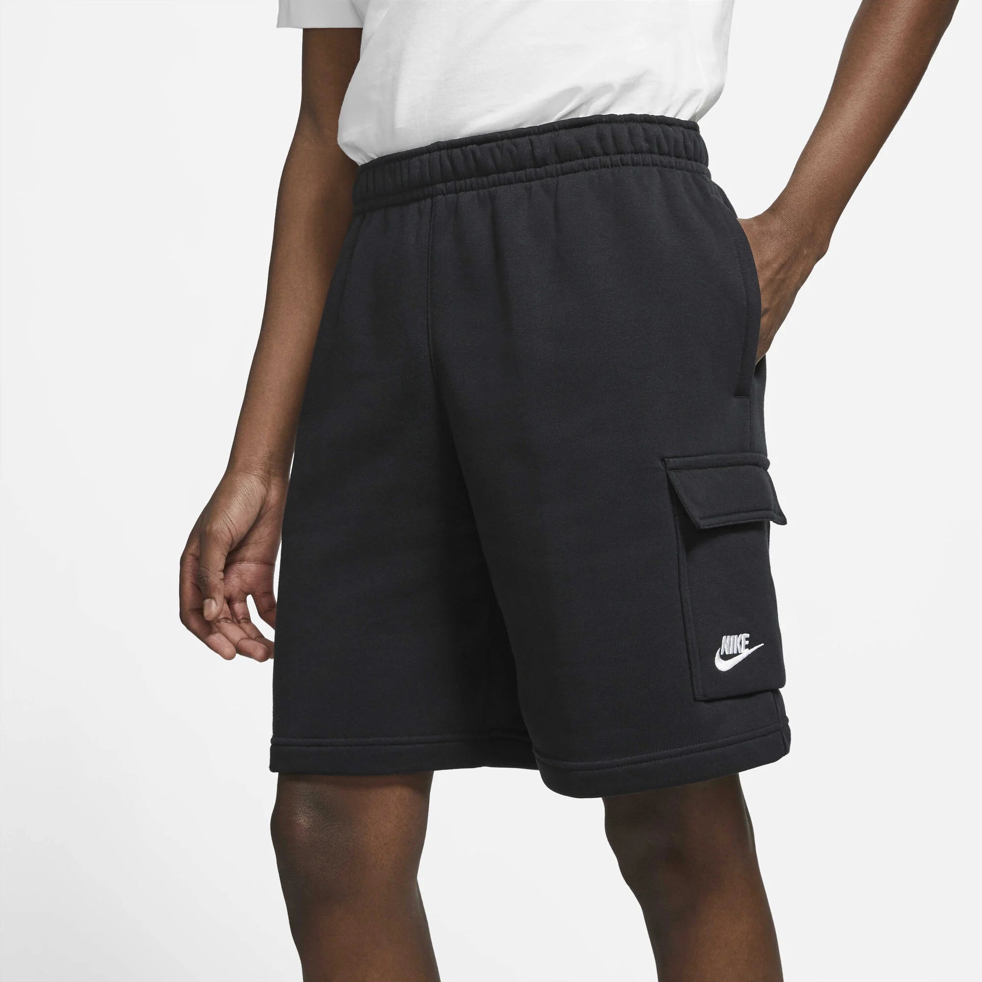 Мъжки къс панталон Nike Sportswear Club Cargo - CZ9956-010 отпред