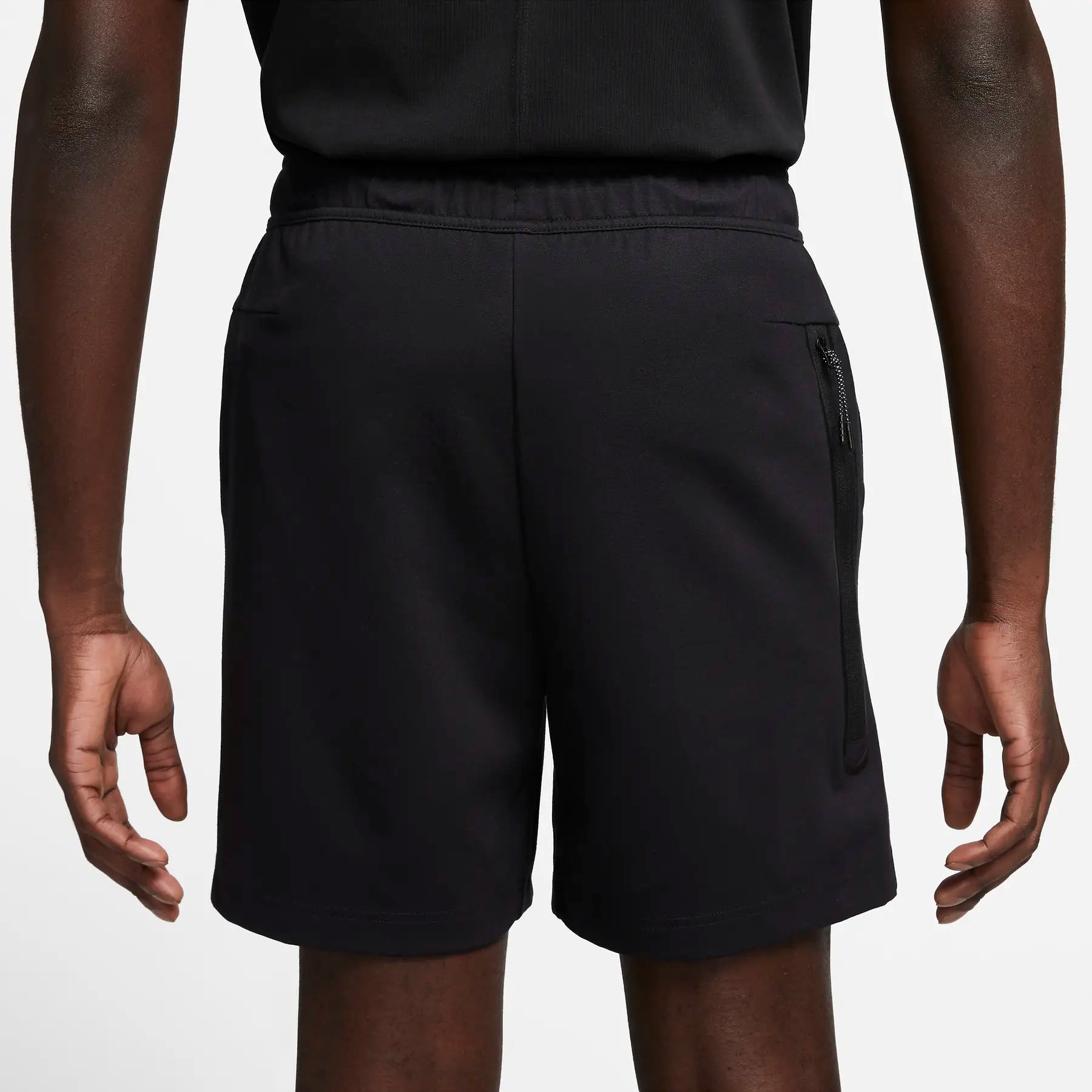 Мъжки къс панталон Nike Sportswear Tech Fleece Lightweight Shorts - DX0828-010 отзад