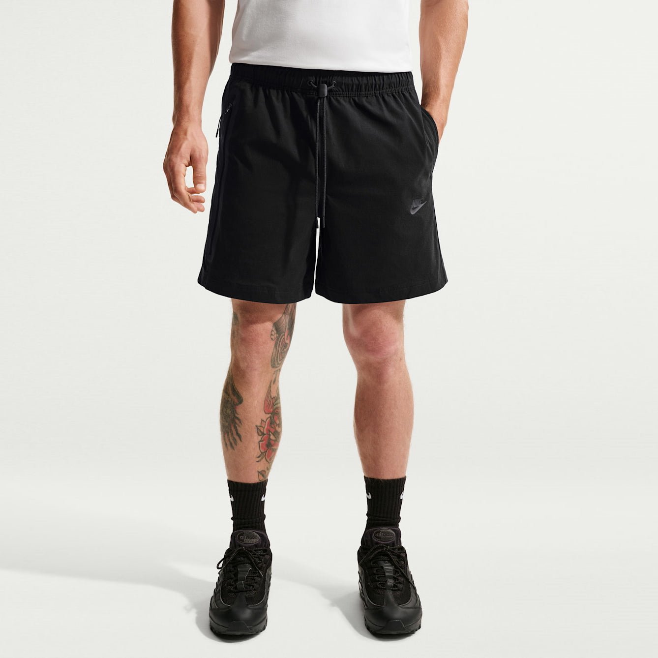 Мъжки къс панталон Nike Tech Woven Shorts - HQ0470-010