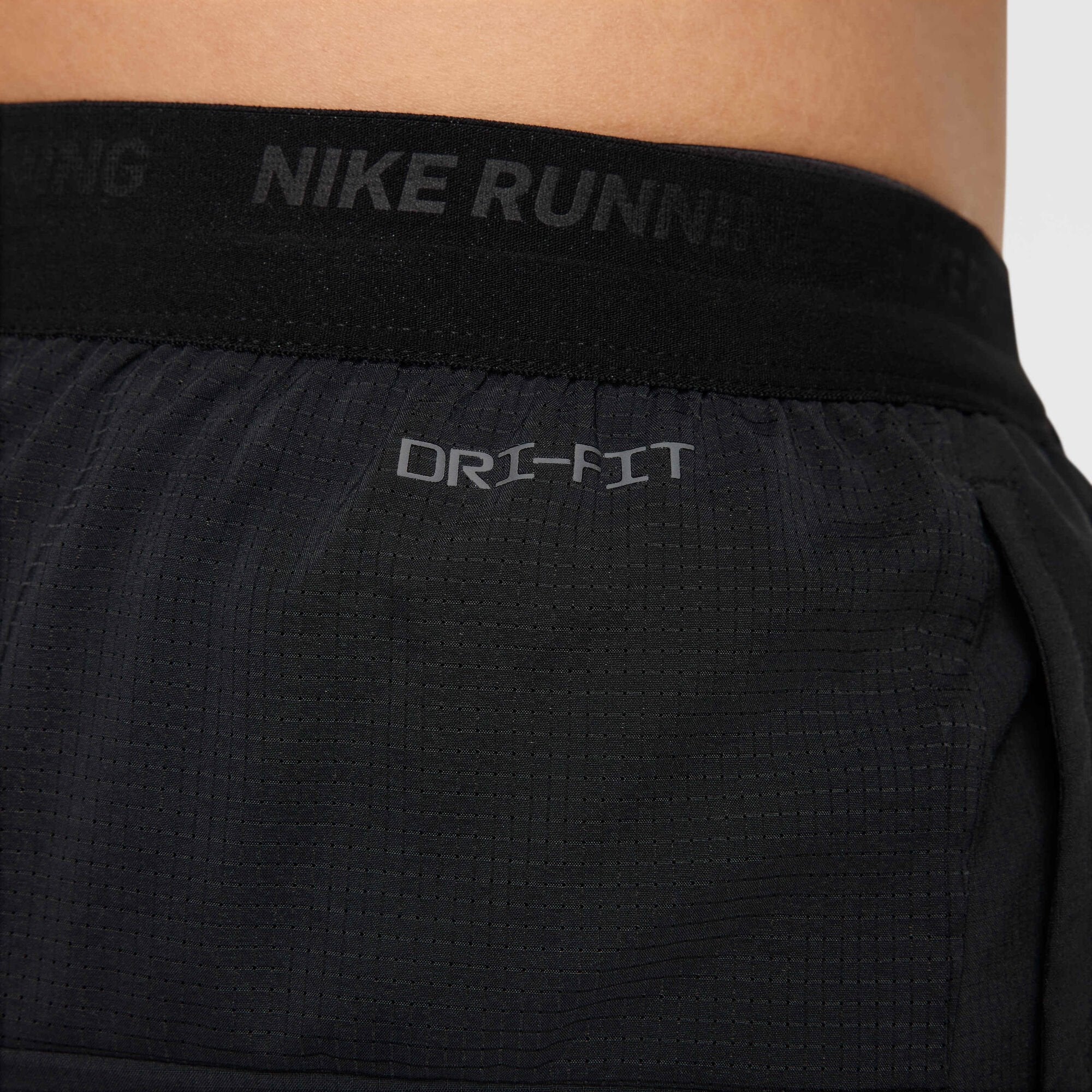 Мъжки къс панталон Nike x Jakob Dri-FIT Brief-Lined Running Shorts - HJ3536-010 детайл Dri-FIT