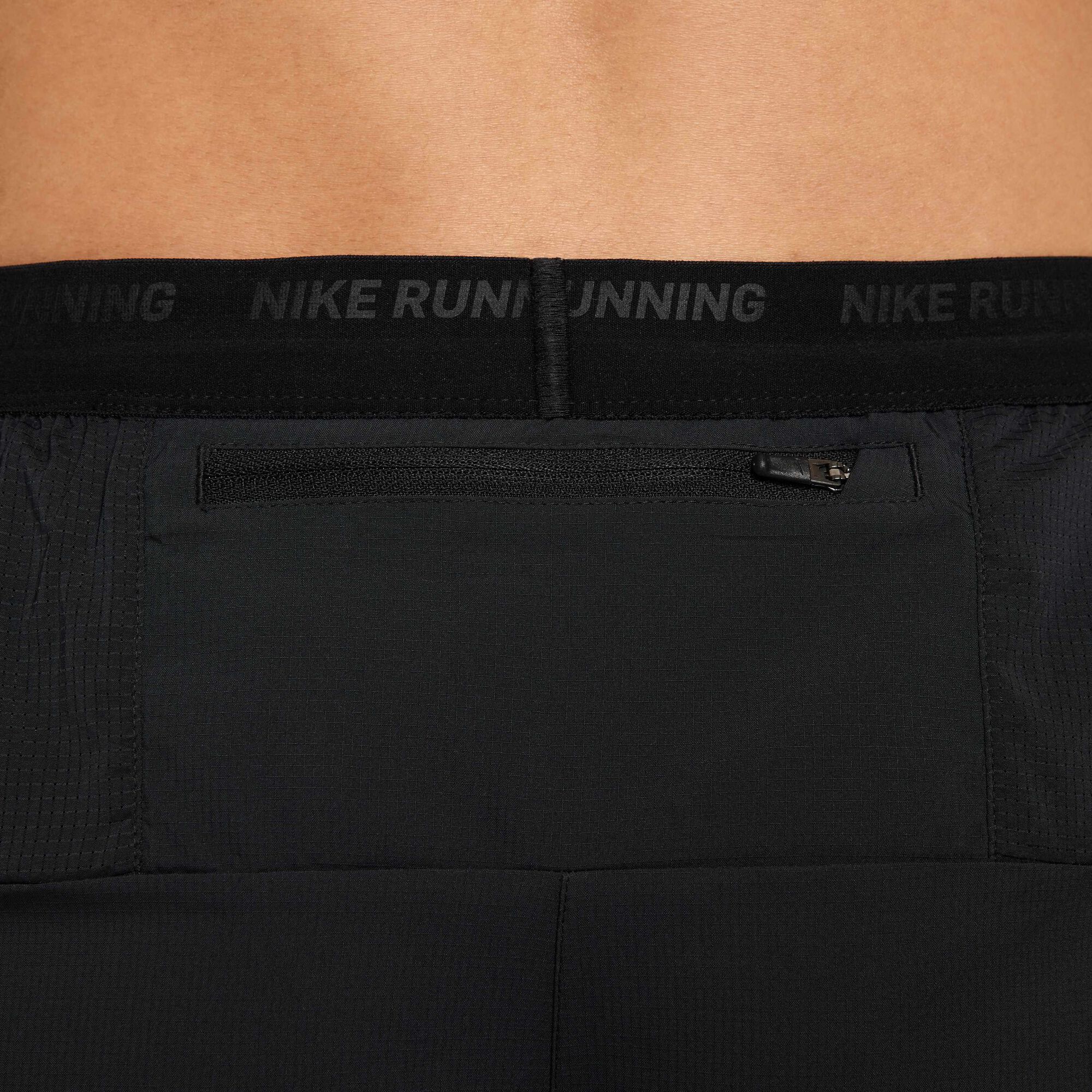 Мъжки къс панталон Nike x Jakob Dri-FIT Brief-Lined Running Shorts - HJ3536-010 детайл джоб отзад